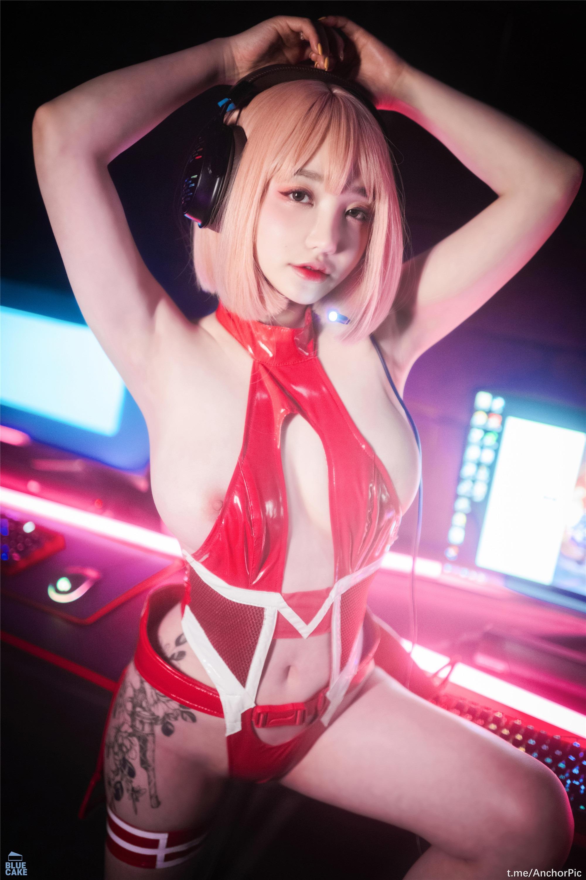 [BLUECAKE] Son Ye-Eun (손예은) - Code 002 Mini 88P