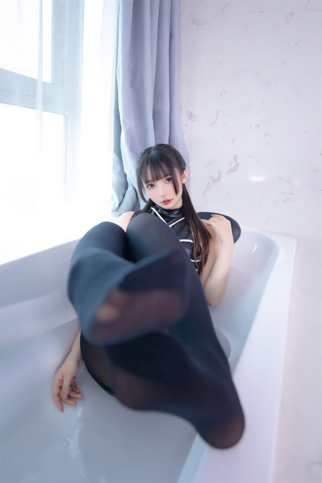 카루라자카 마후유 - 여름날 물놀이