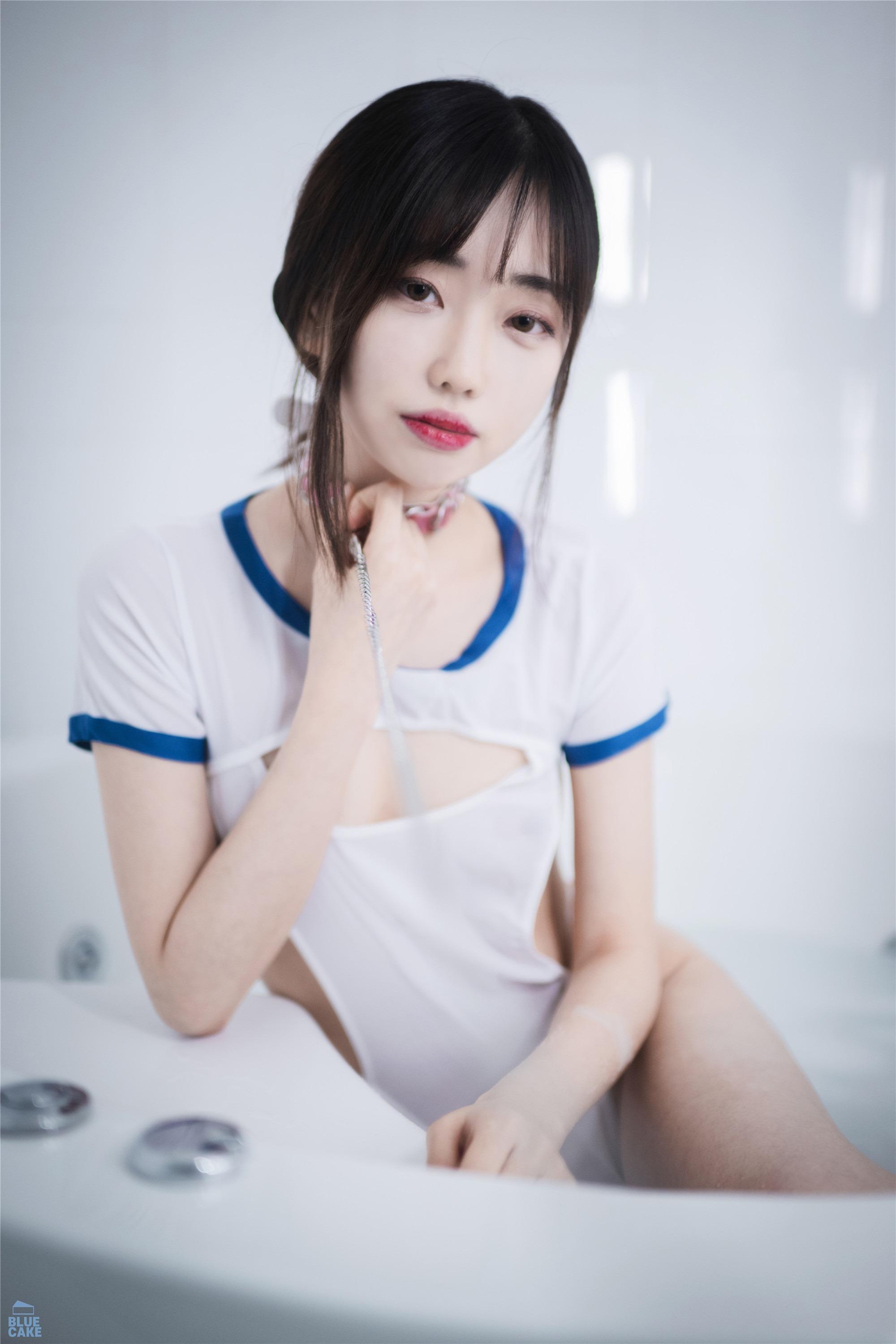 [BLUECAKE] Kim Ji-won (김지원) 72P