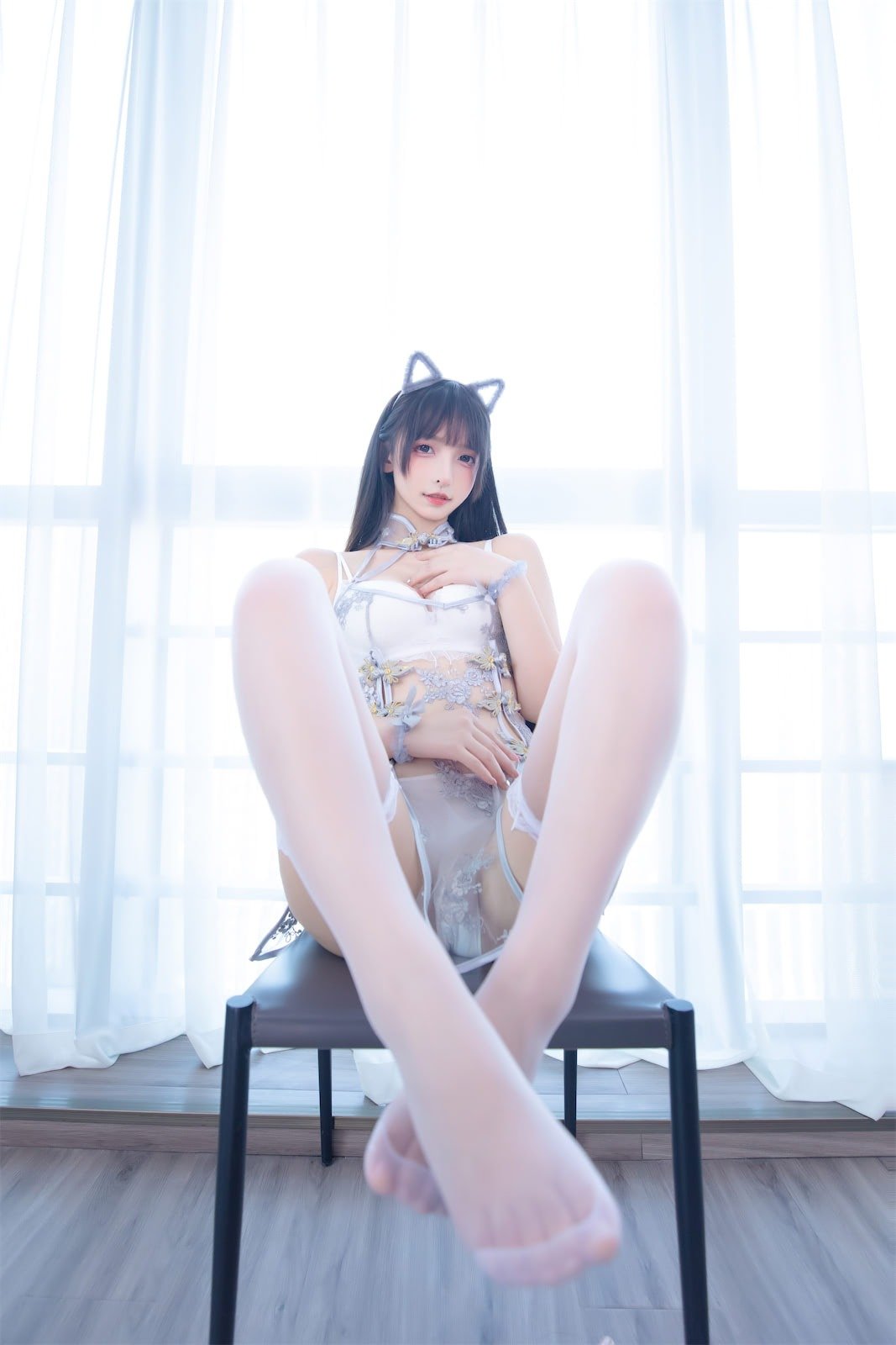 神楽坂真冬 - 羞涩喵喵