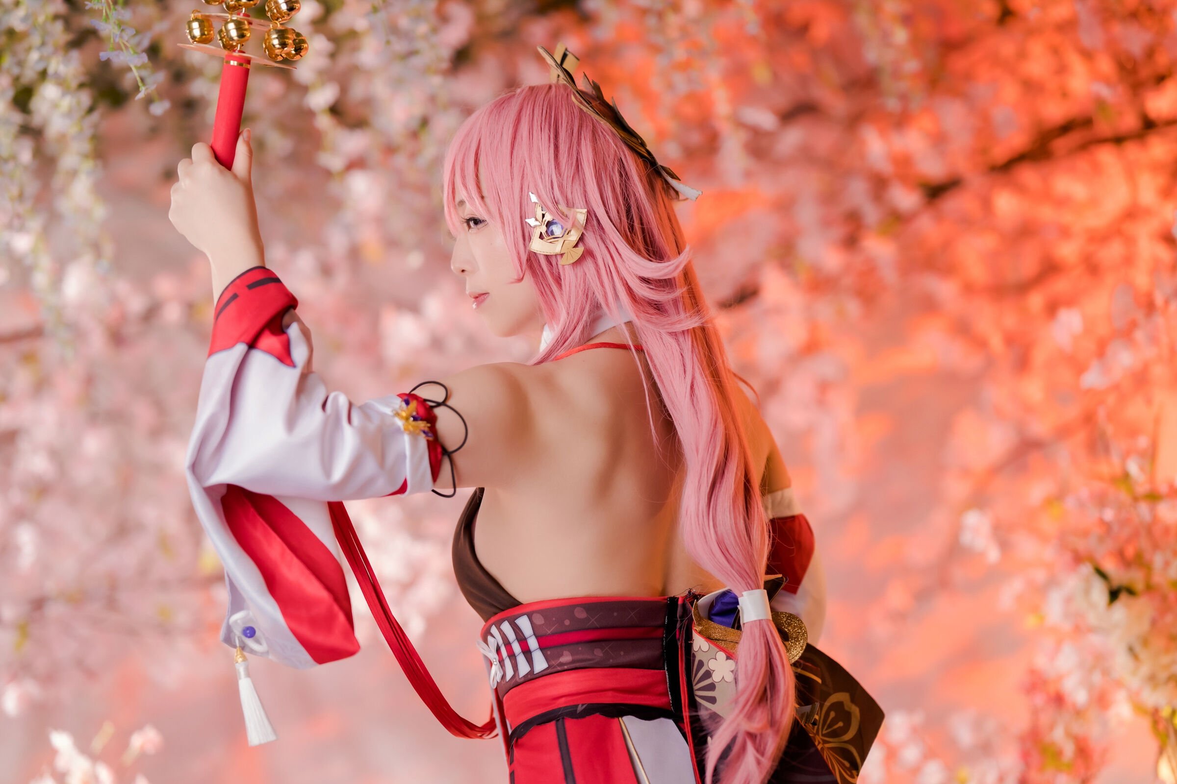 ワルキューレ (りずな)] 八重桜 (原神)
