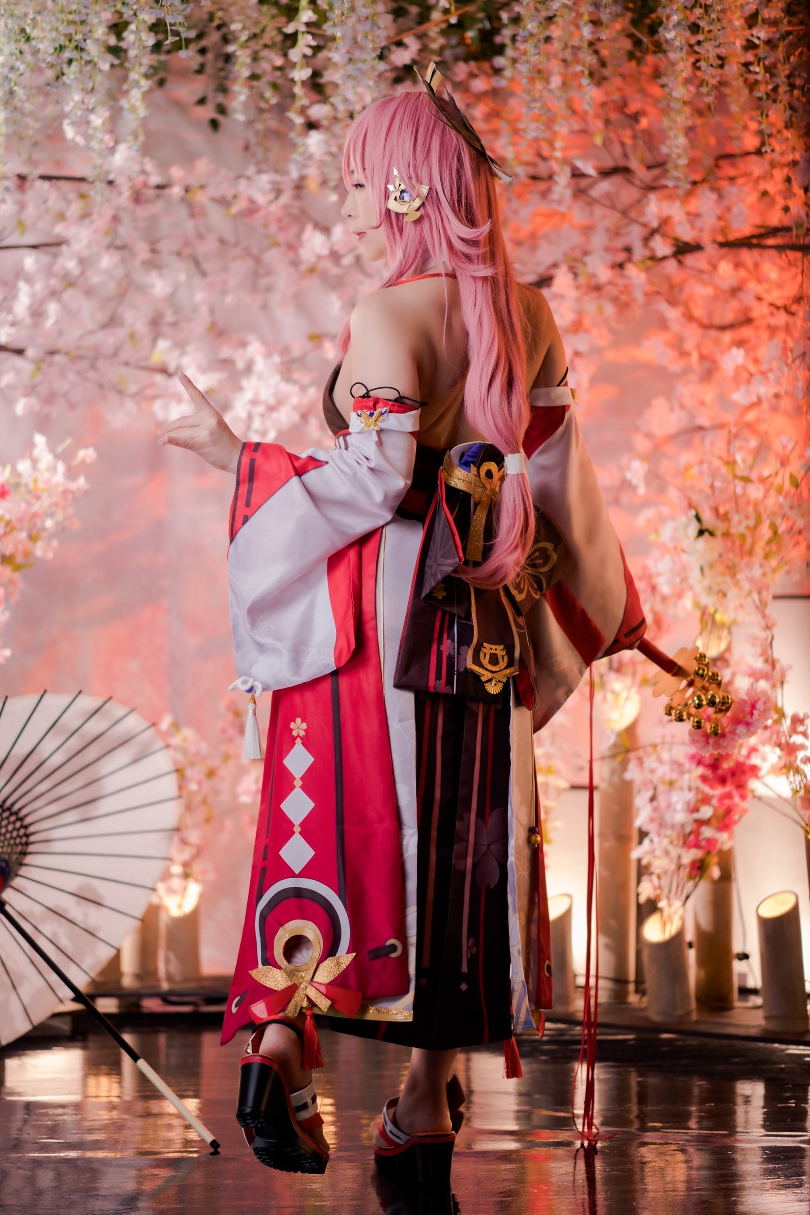 ワルキューレ (りずな)] 八重桜 (原神)