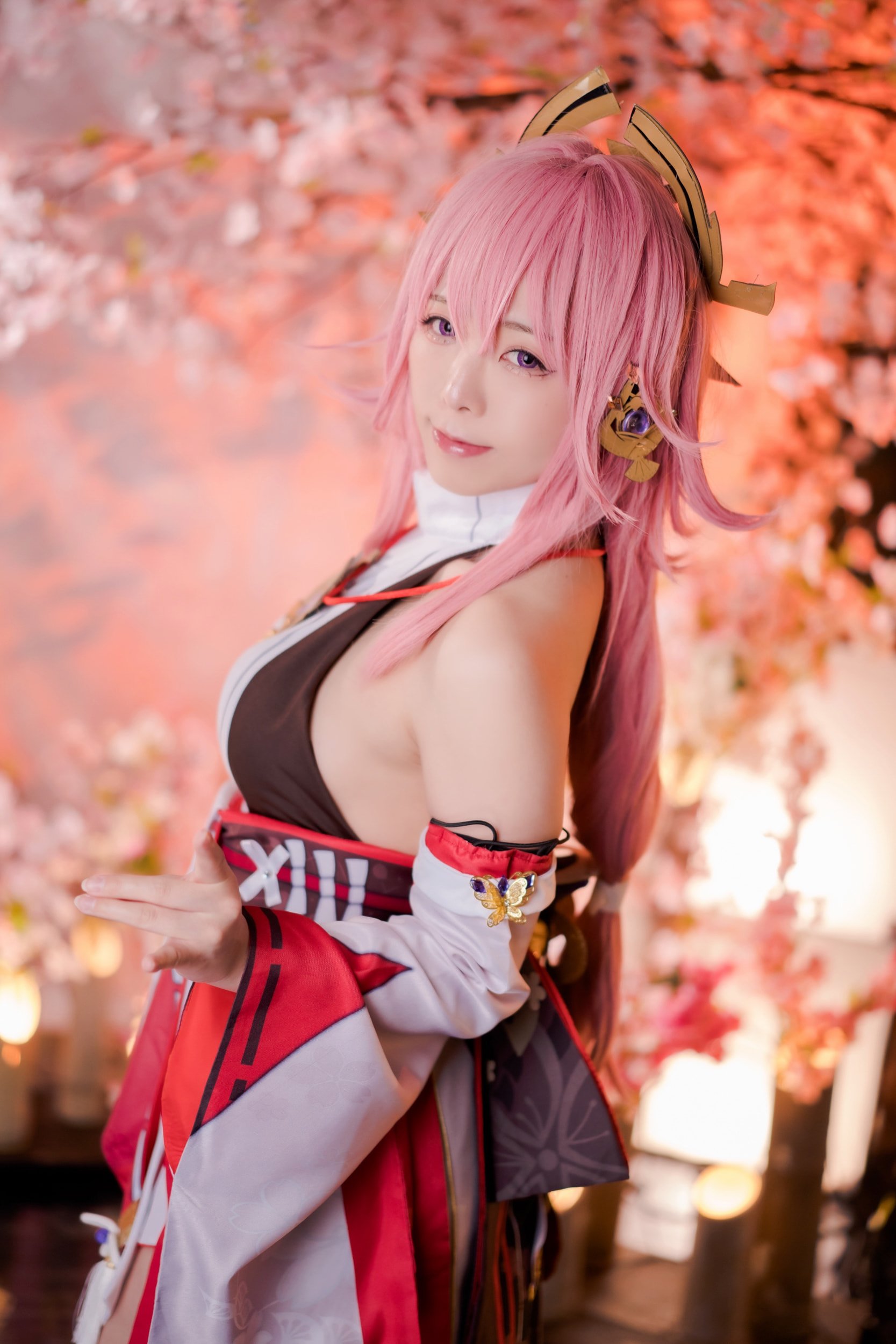 ワルキューレ (りずな)] 八重桜 (原神)