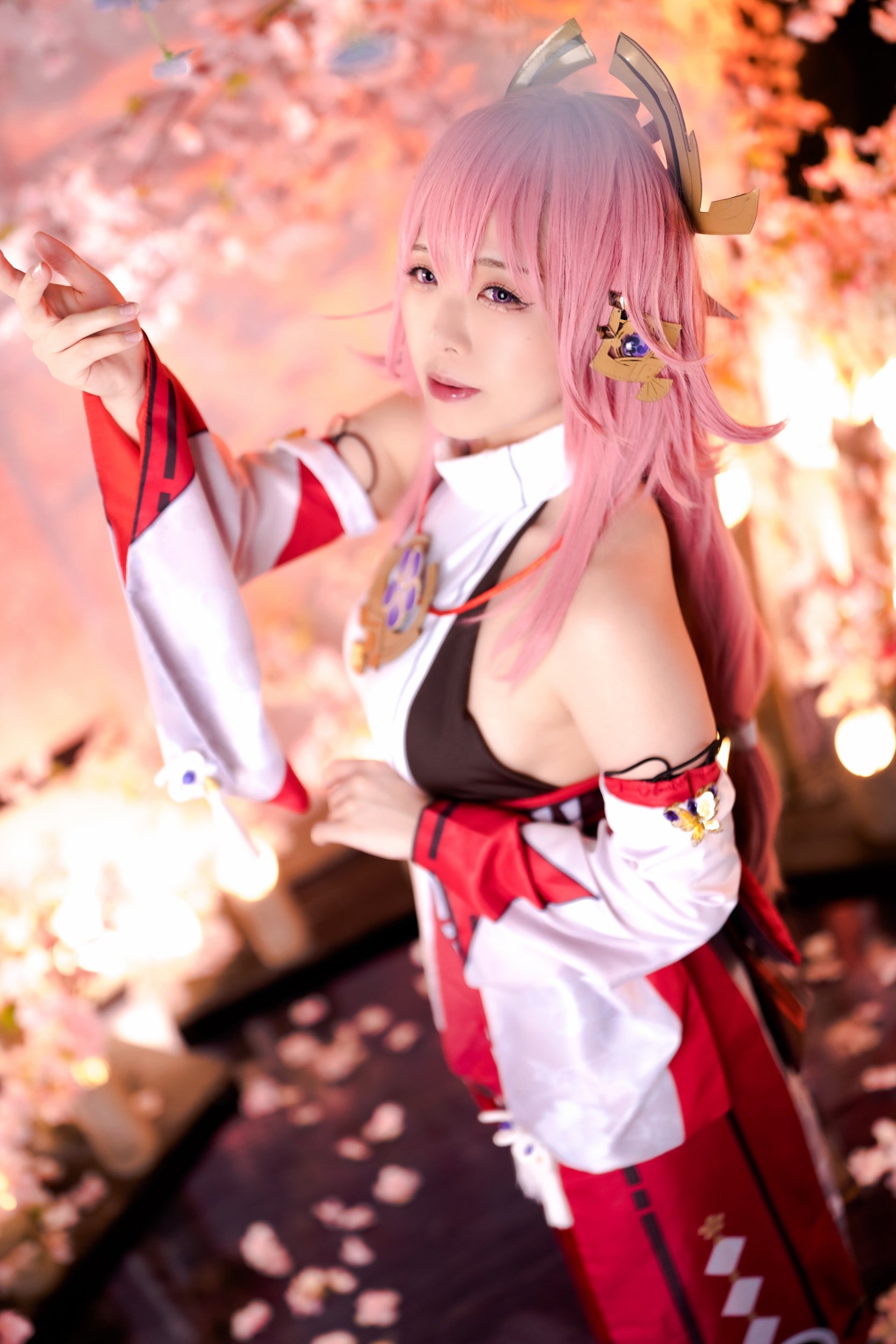 瓦爾基裡 (莉祖娜)] 八重桜 (原神)