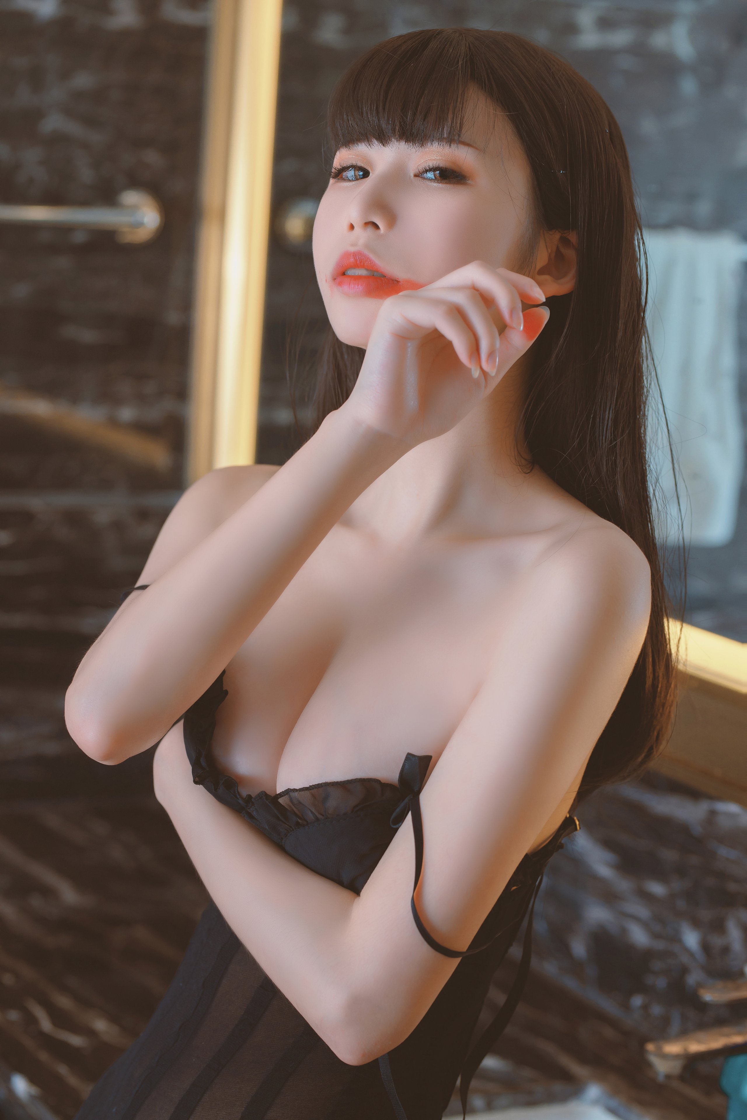 Ái Lão Sư_PhD- Nội y của cái nĩa