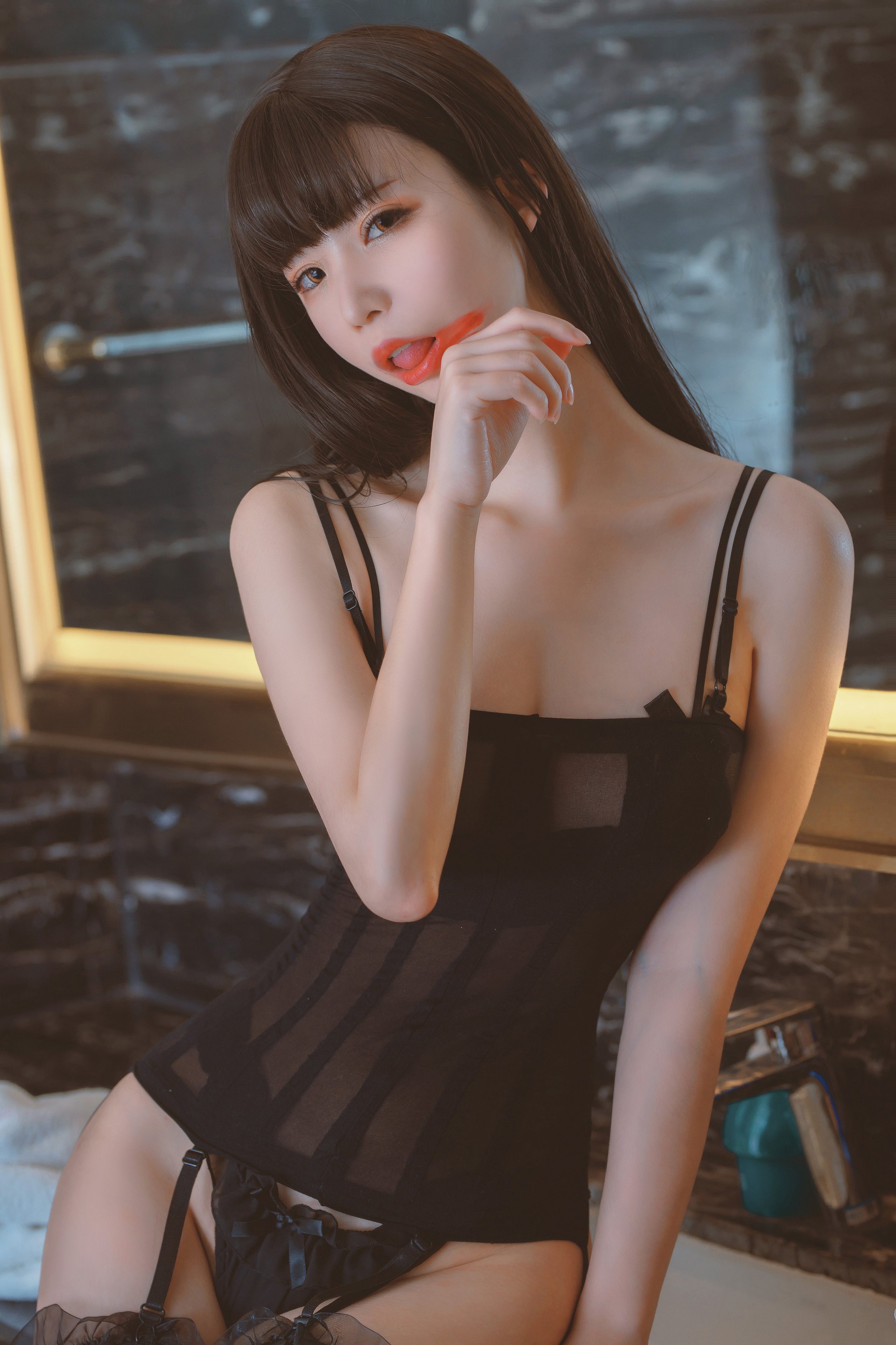 Ái Lão Sư_PhD- Nội y của cái nĩa
