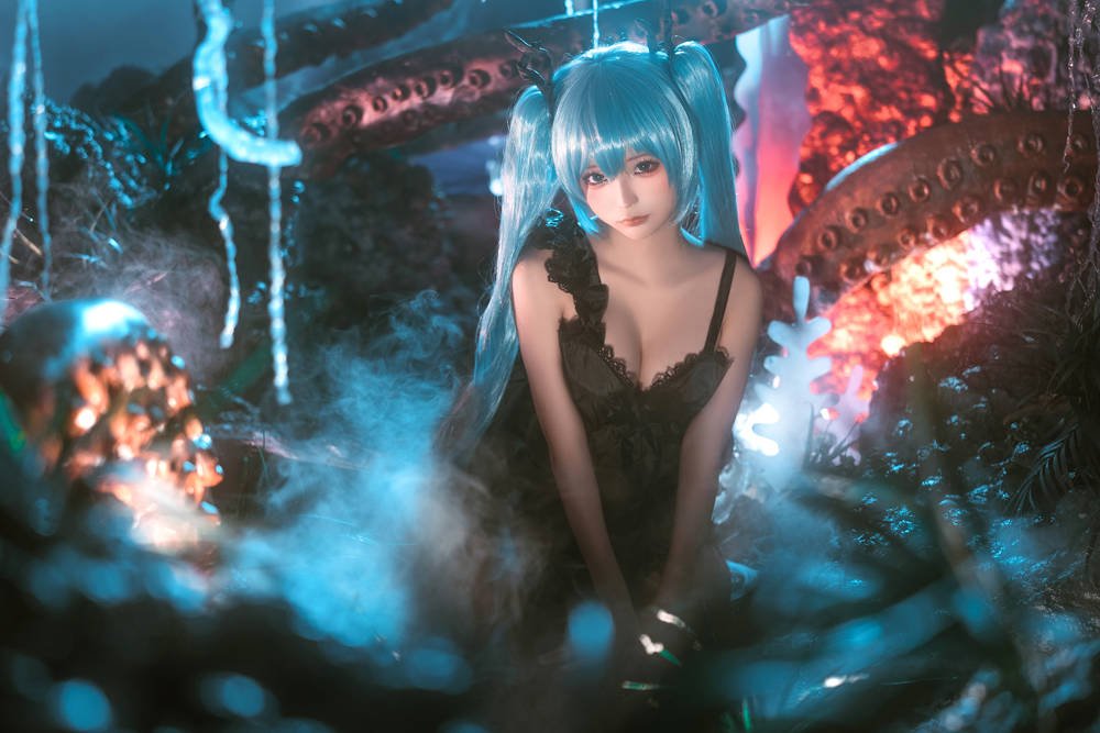 Chun Mo Mo Deep Sea Girl
