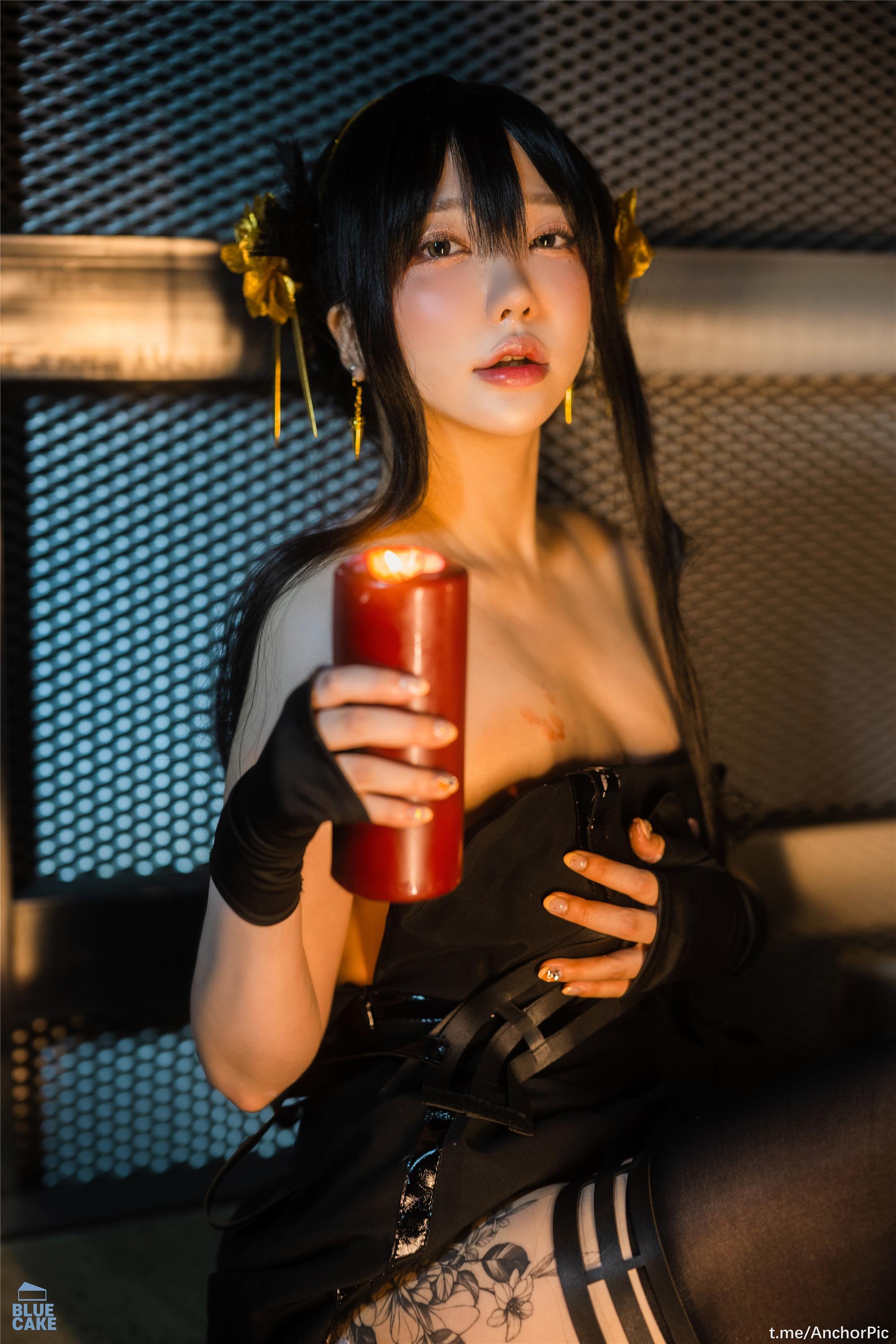 ブルーケイク] ソン・イェウン - ブラック ローズ RED+ 131P