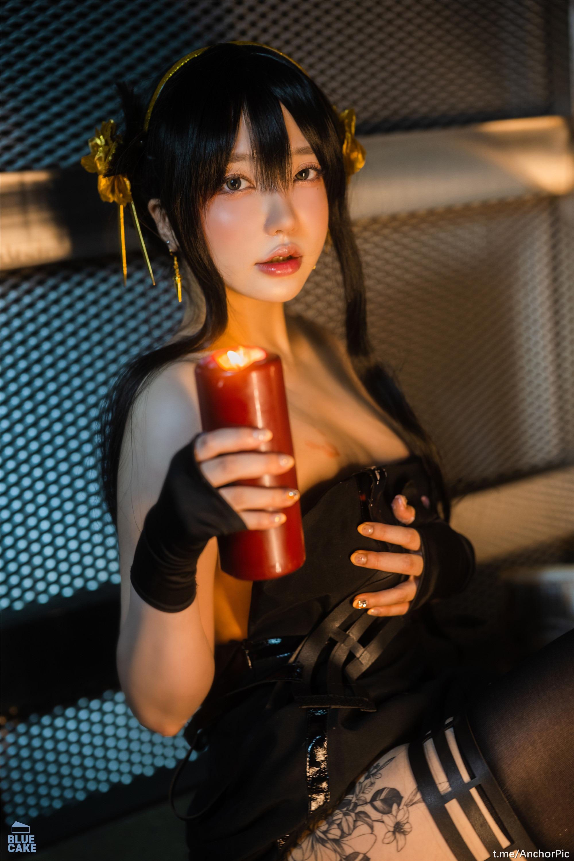 ブルーケイク] ソン・イェウン - ブラック ローズ RED+ 131P