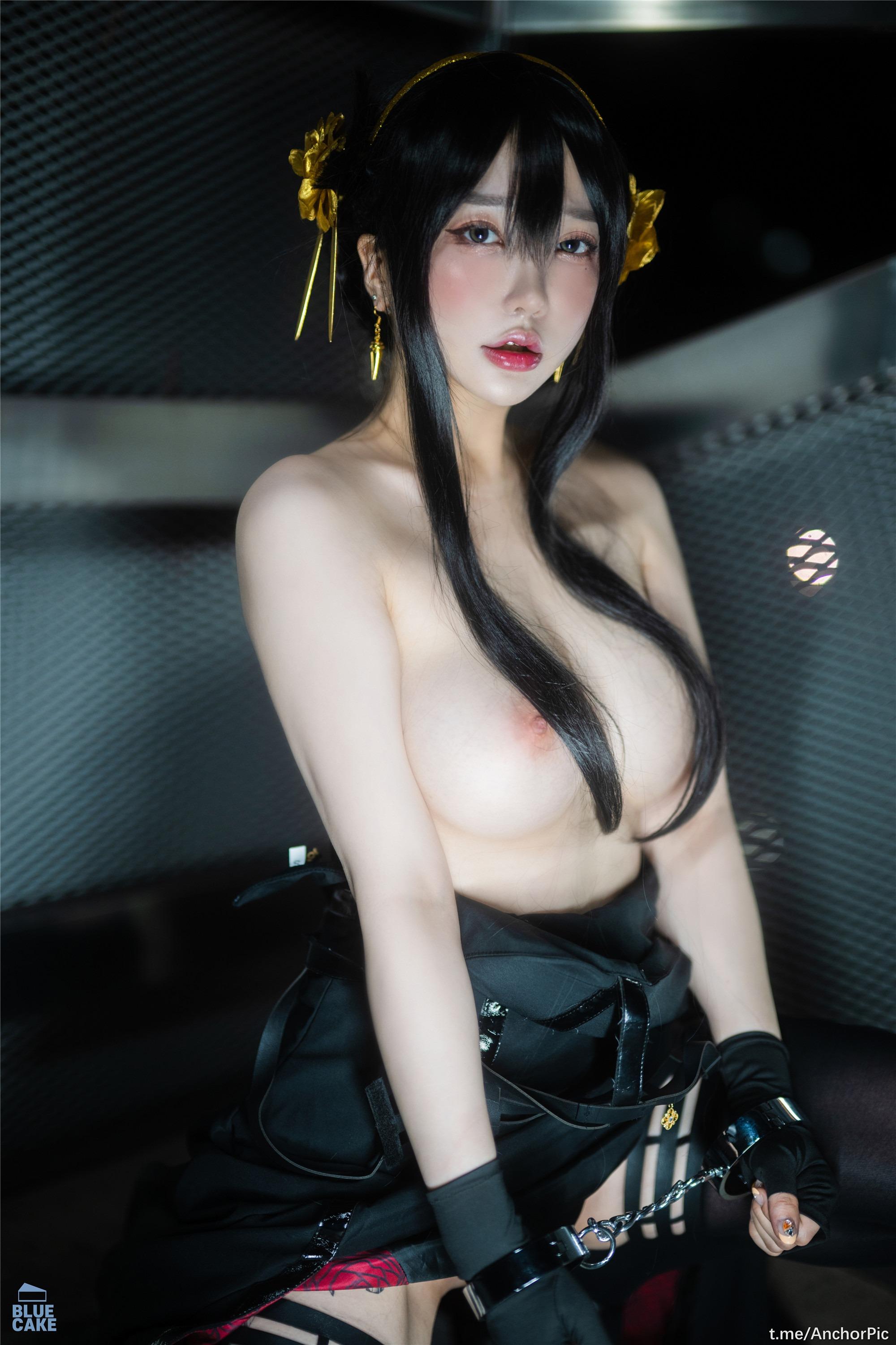 BLUECAKE] Son Ye-Eun - Hoa Hồng Đen RED+ 131P