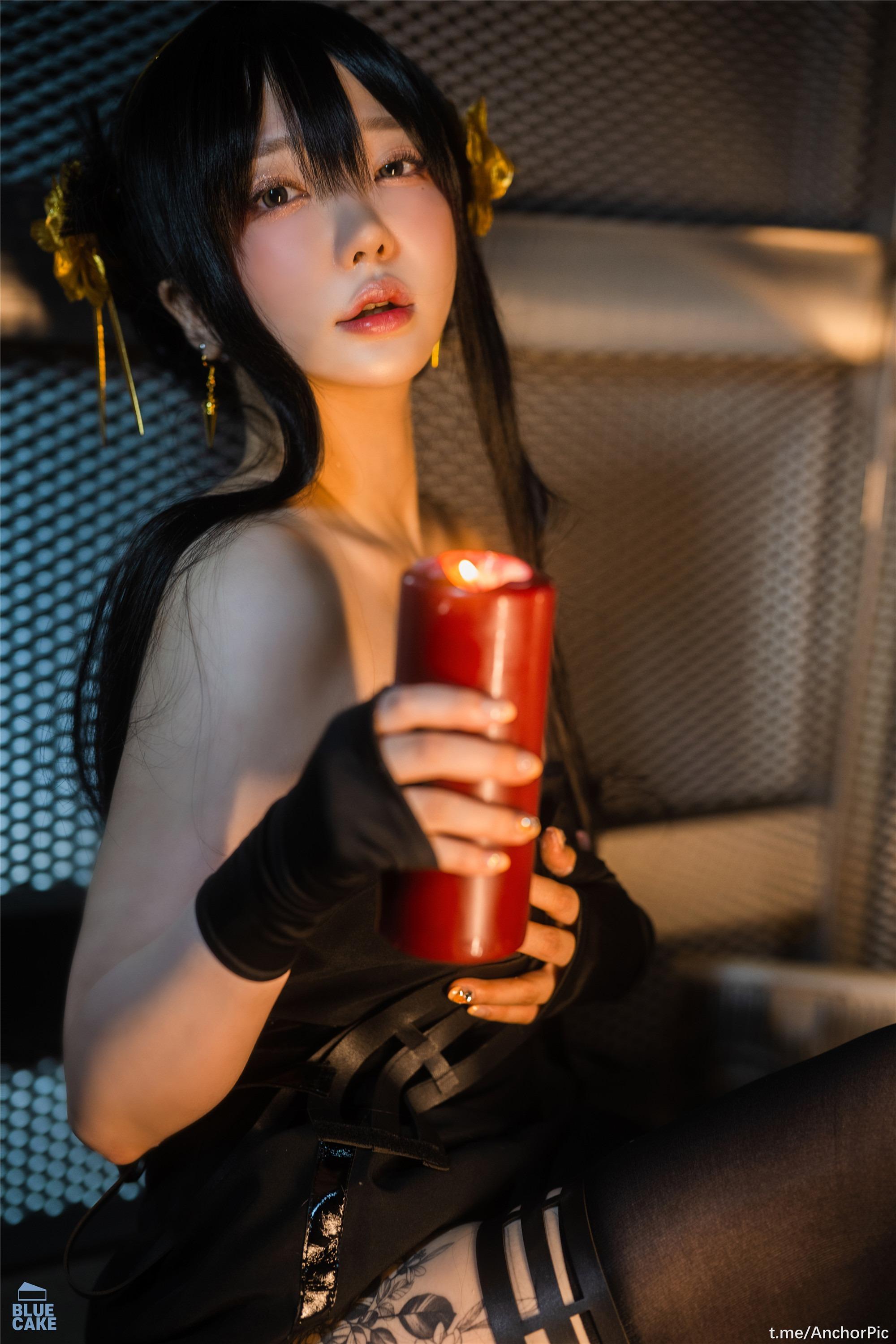 ブルーケイク] ソン・イェウン - ブラック ローズ RED+ 131P