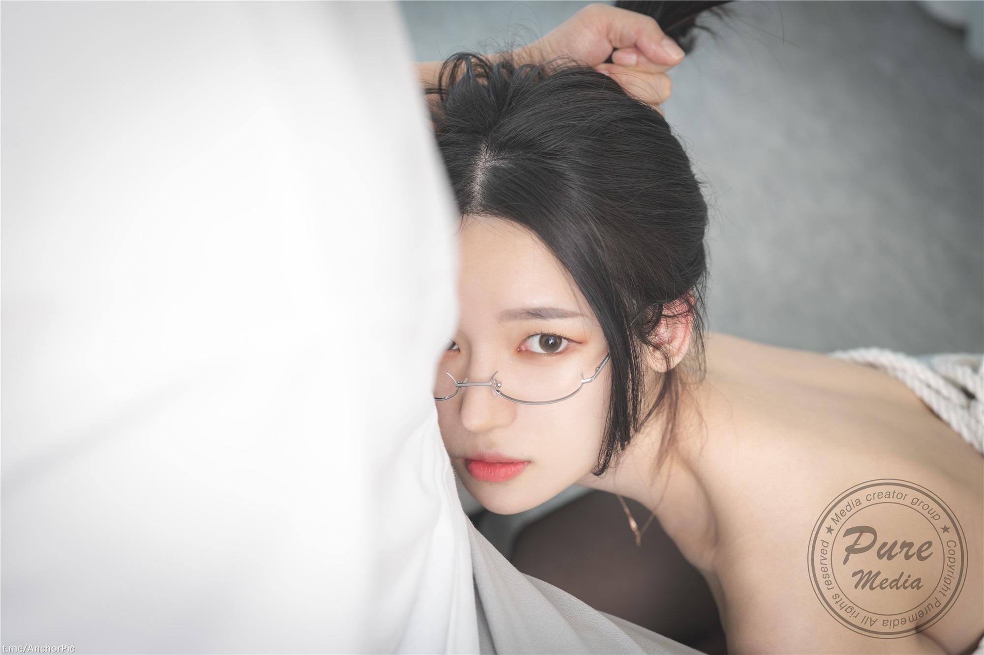 Pure Media Vol.191 Yeha 106P bộ ảnh