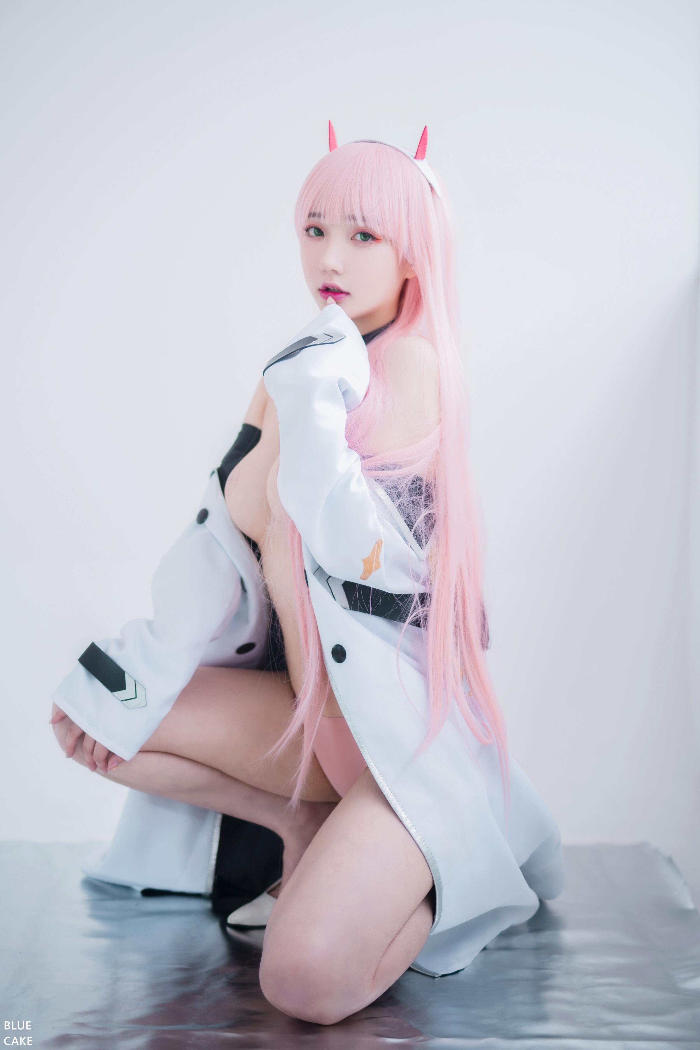 Bluecake] In the Sexy: 002