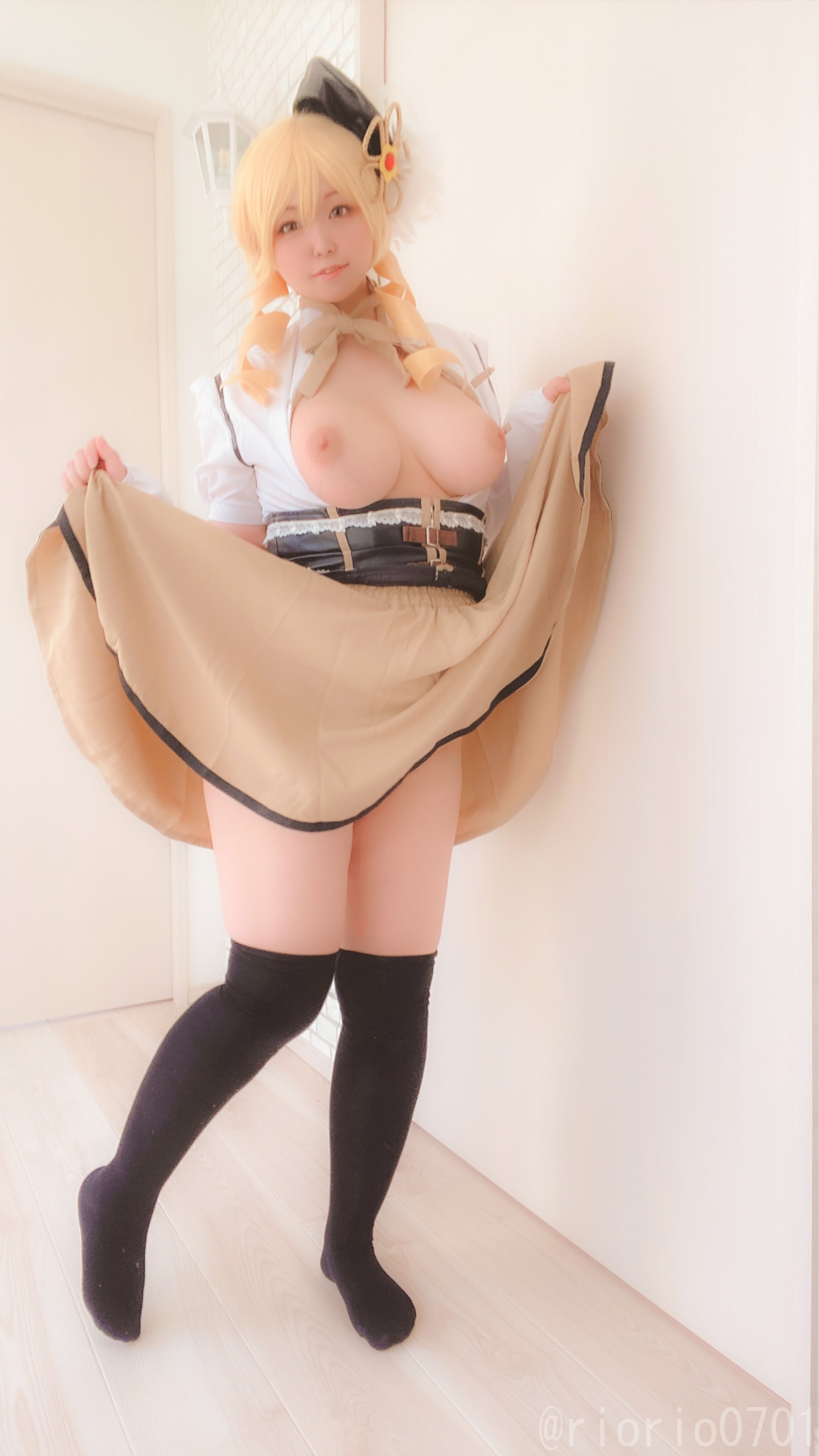 ★魔法少女マミの剃毛潮吹きパイパンオナニー★