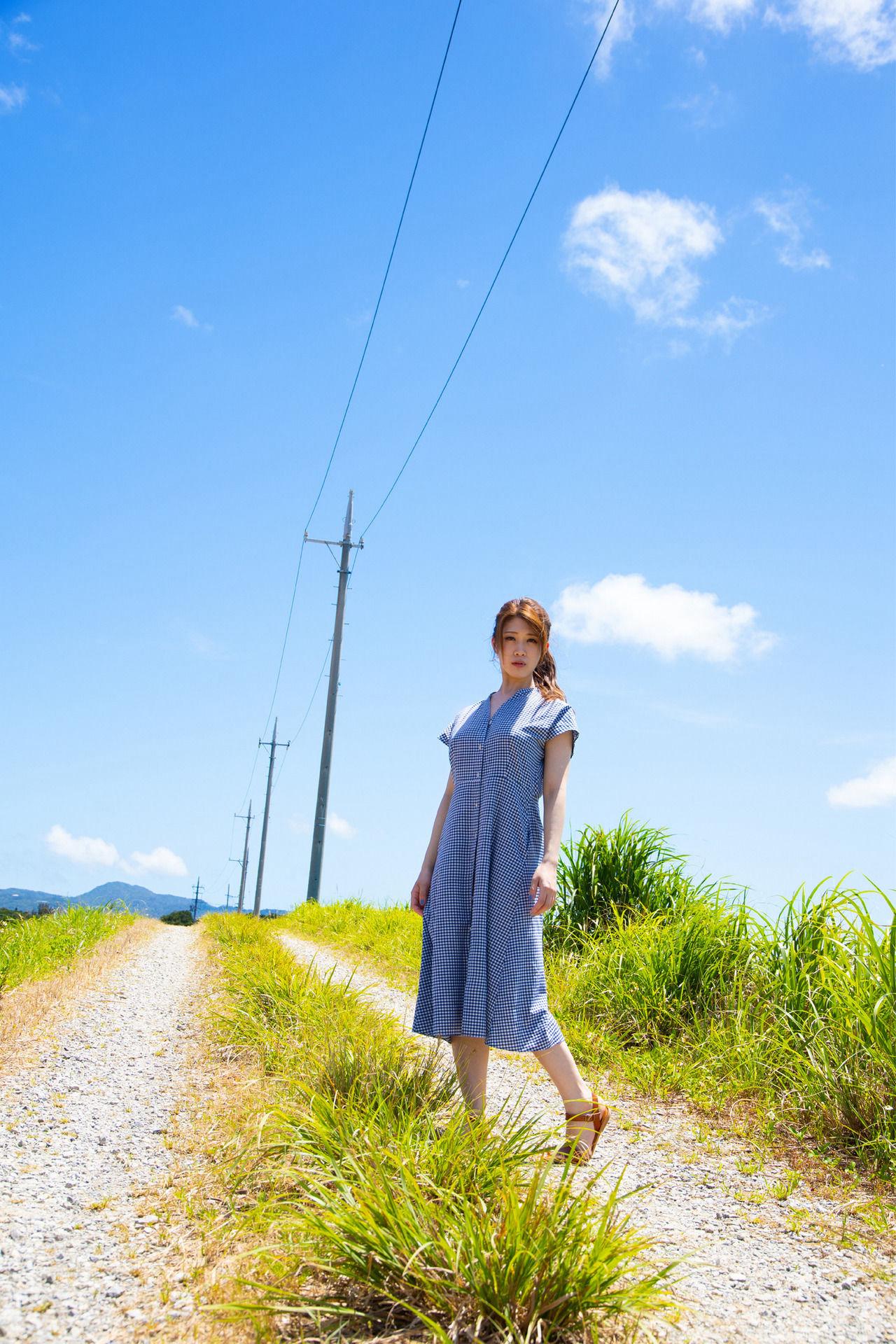瘋狂夏天 有賀美奈穗《毛髮裸體攝影集》142頁