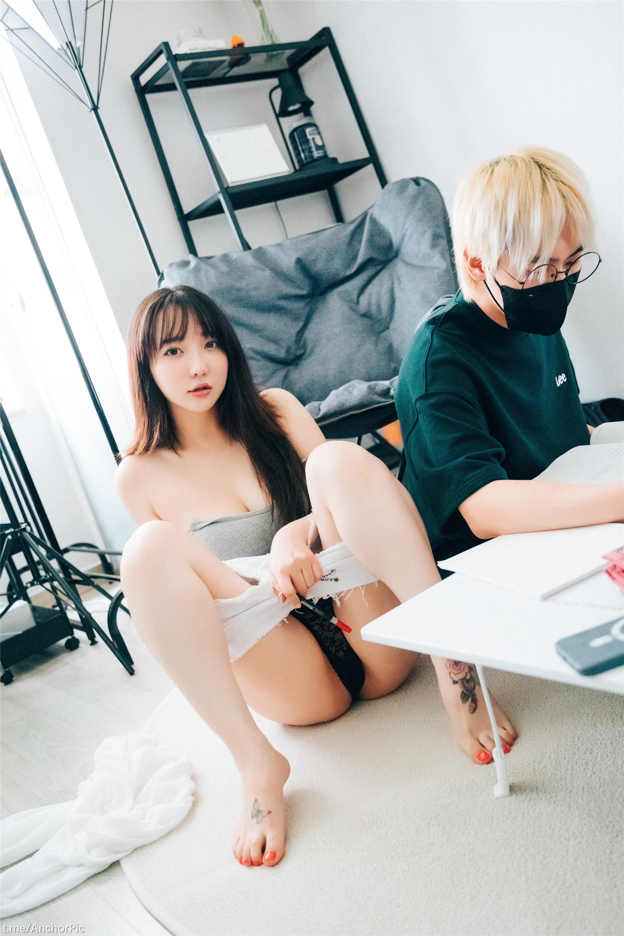 [Loozy] Son Ye Eun (손예은) - Private Tutor+S.Ver 144P