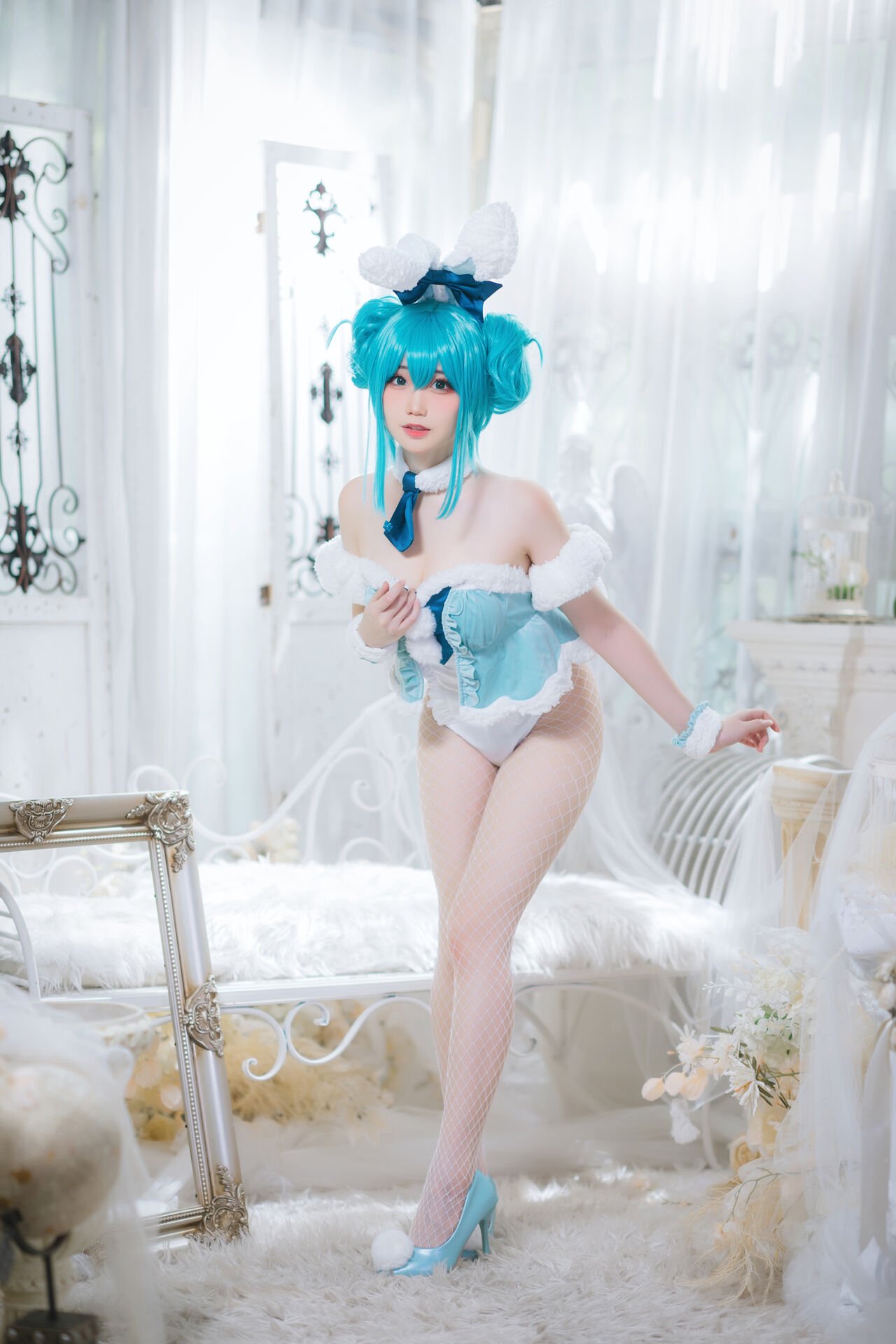Men Men - Hatsune Bunny Girl