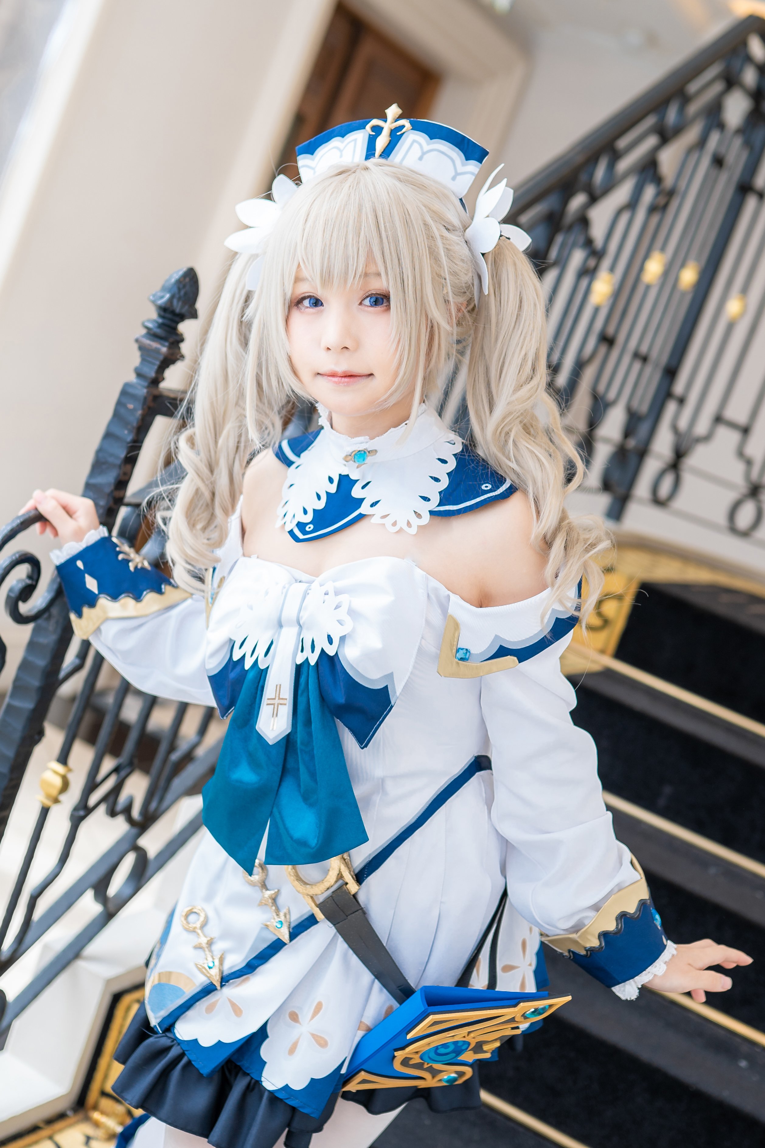 Being healed by Kurumi Barbara-san and becoming energetic.