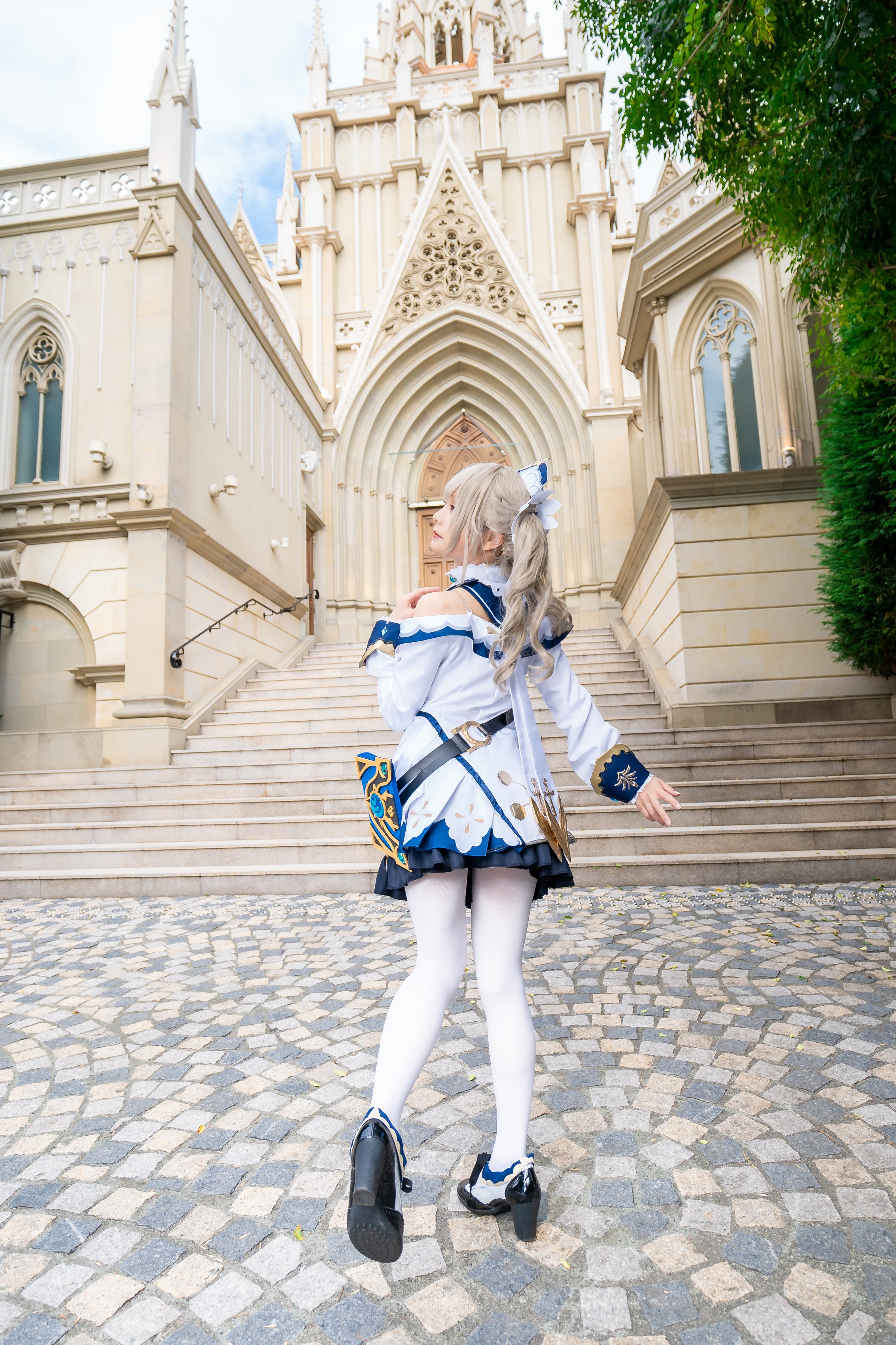 Kurumi_クルミ_バーバラさんに癒すされて元気になる