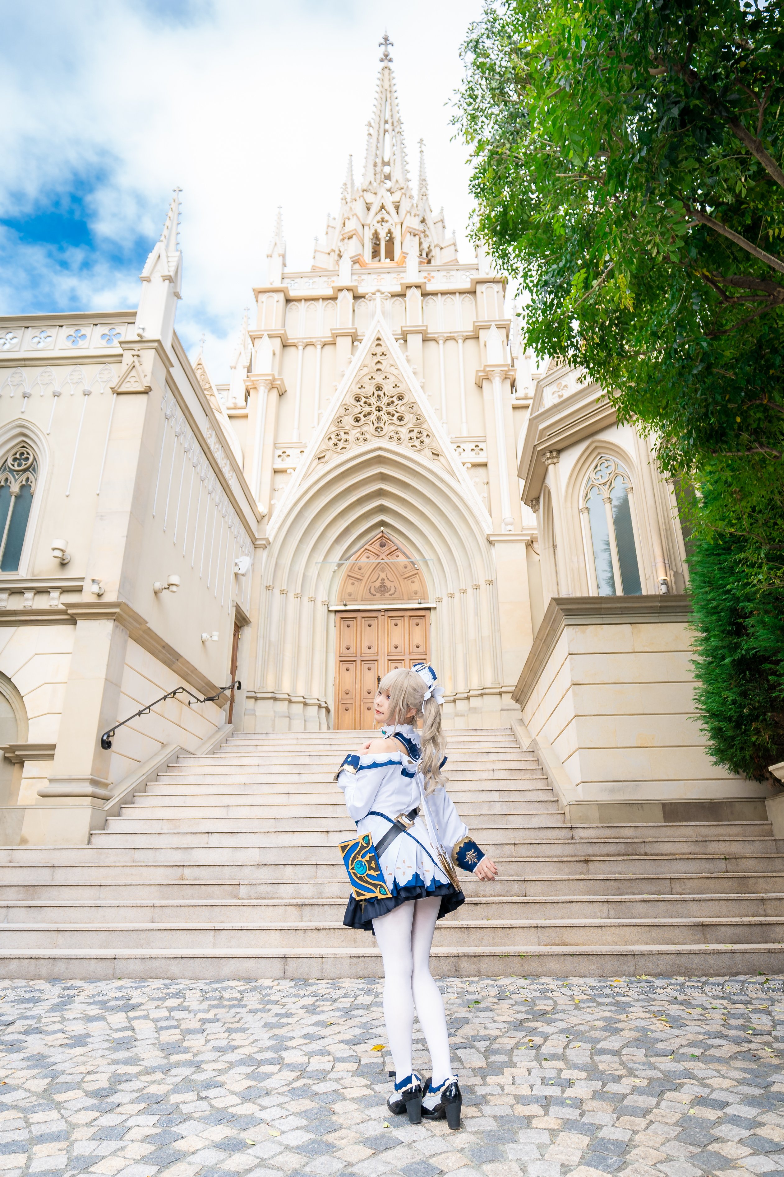 Kurumi_クルミ_バーバラさんに癒すされて元気になる