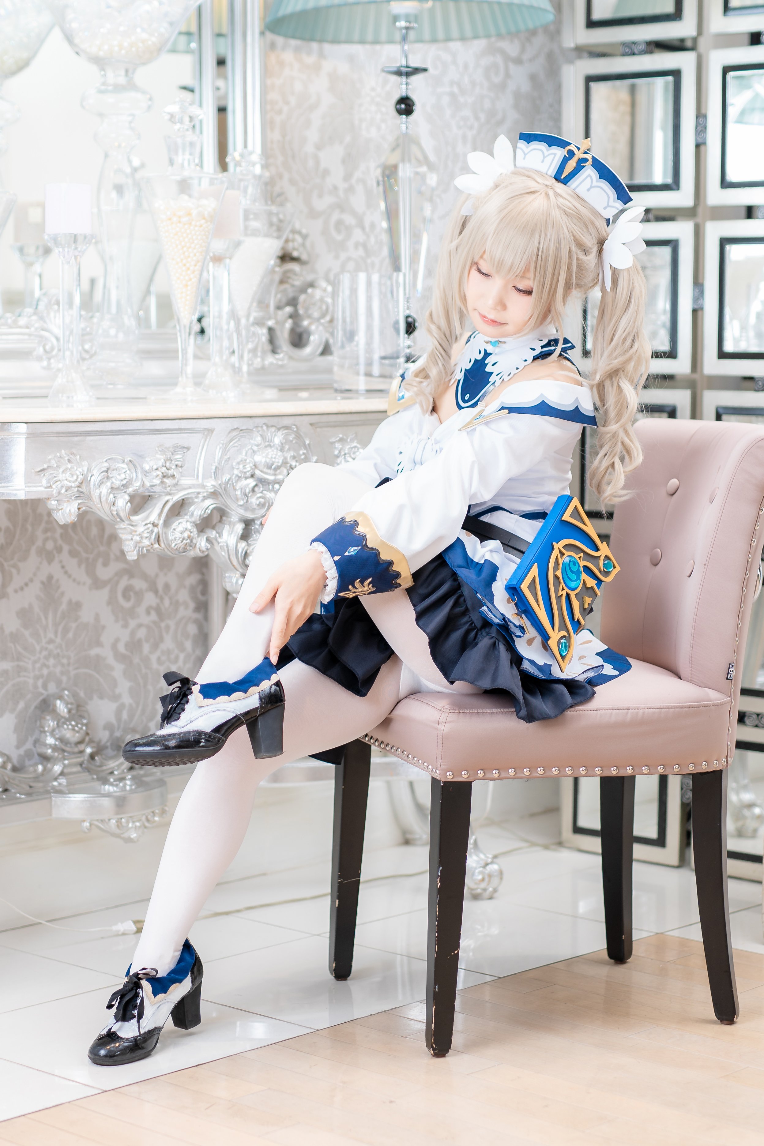 Being healed by Kurumi Barbara-san and becoming energetic.