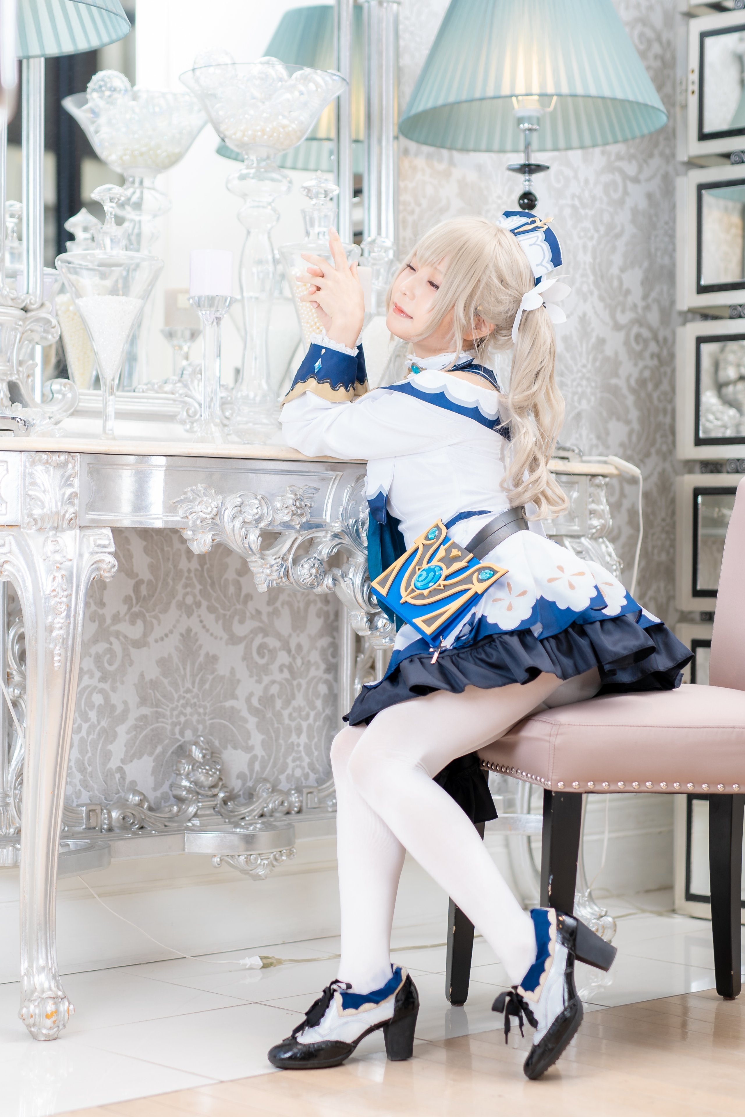 Being healed by Kurumi Barbara-san and becoming energetic.