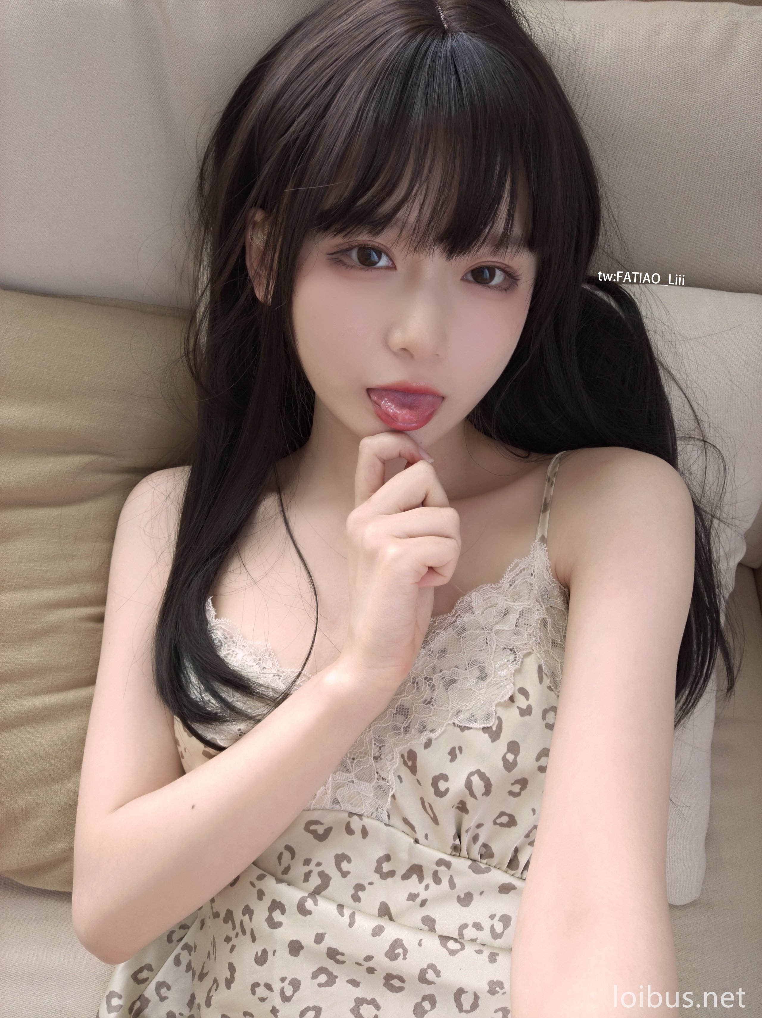 발조 소녀(미지 다이리) NO.02 표범 무늬 잠옷