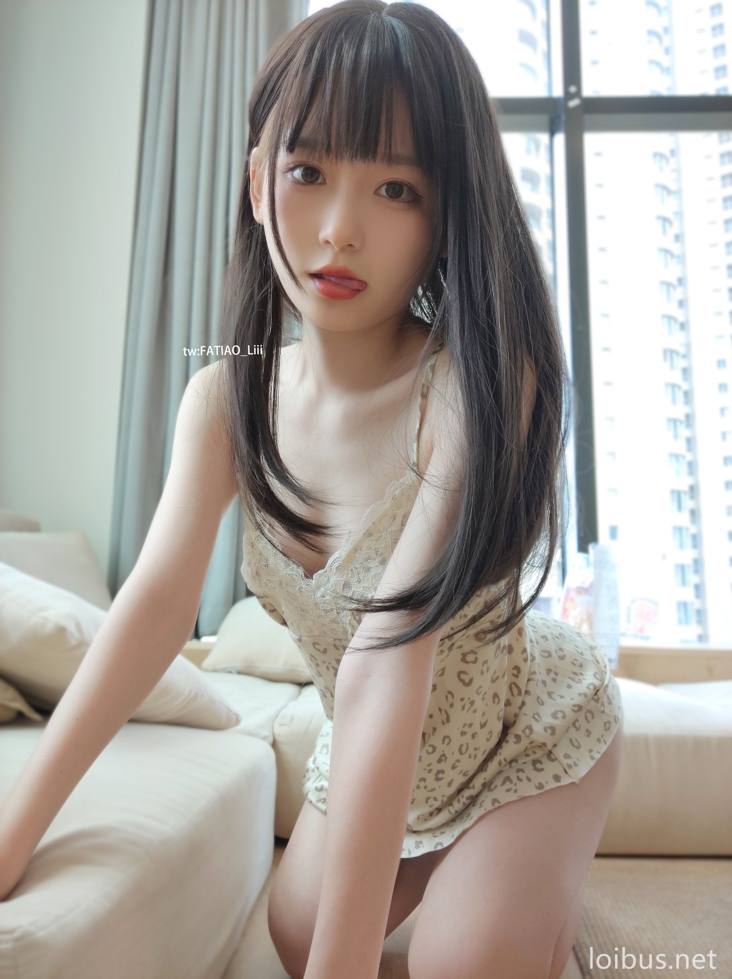 발조 소녀(미지 다이리) NO.02 표범 무늬 잠옷
