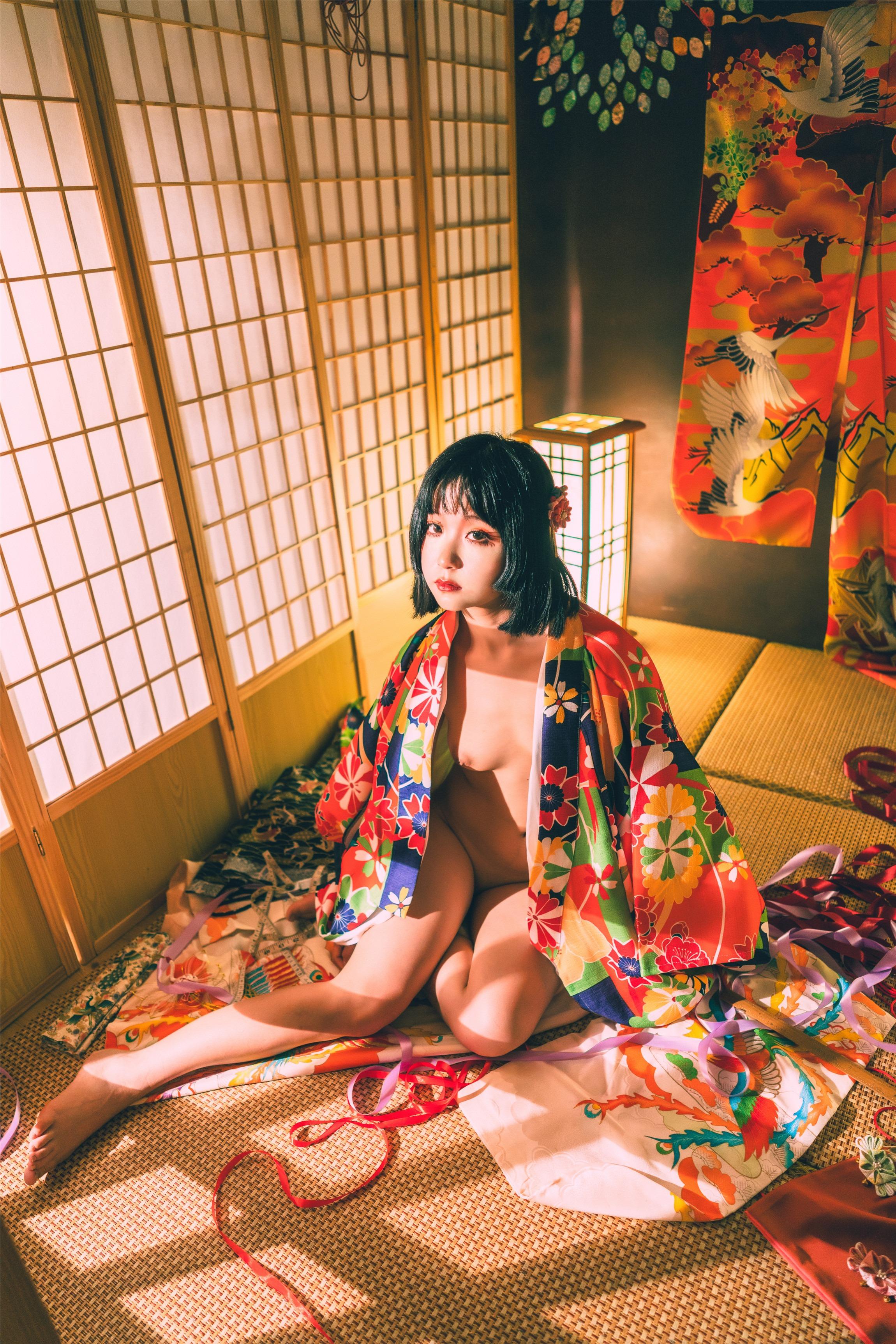 Golden Idiot King - Cherry Blossom Dancer [45P