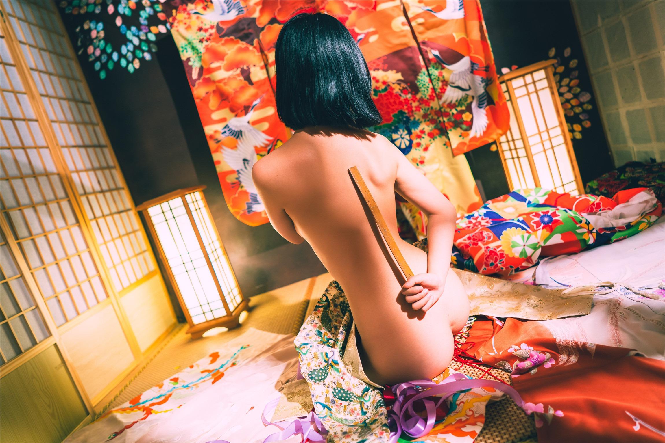 Golden Idiot King - Cherry Blossom Dancer [45P