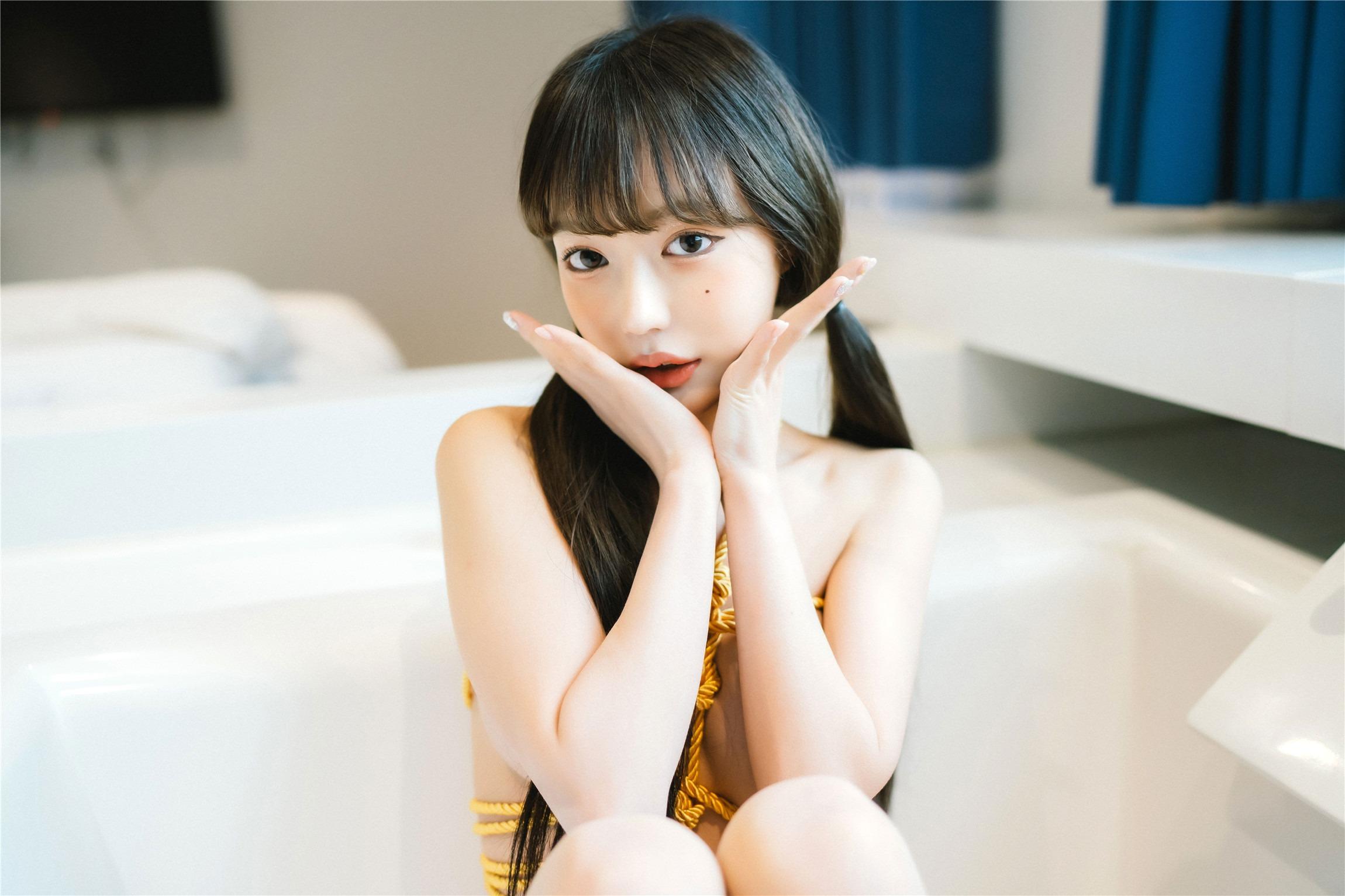 ムーン ナイト スナップ] Jucy (ジュシ) Vol.3 Ver.SS+ Ver[100P