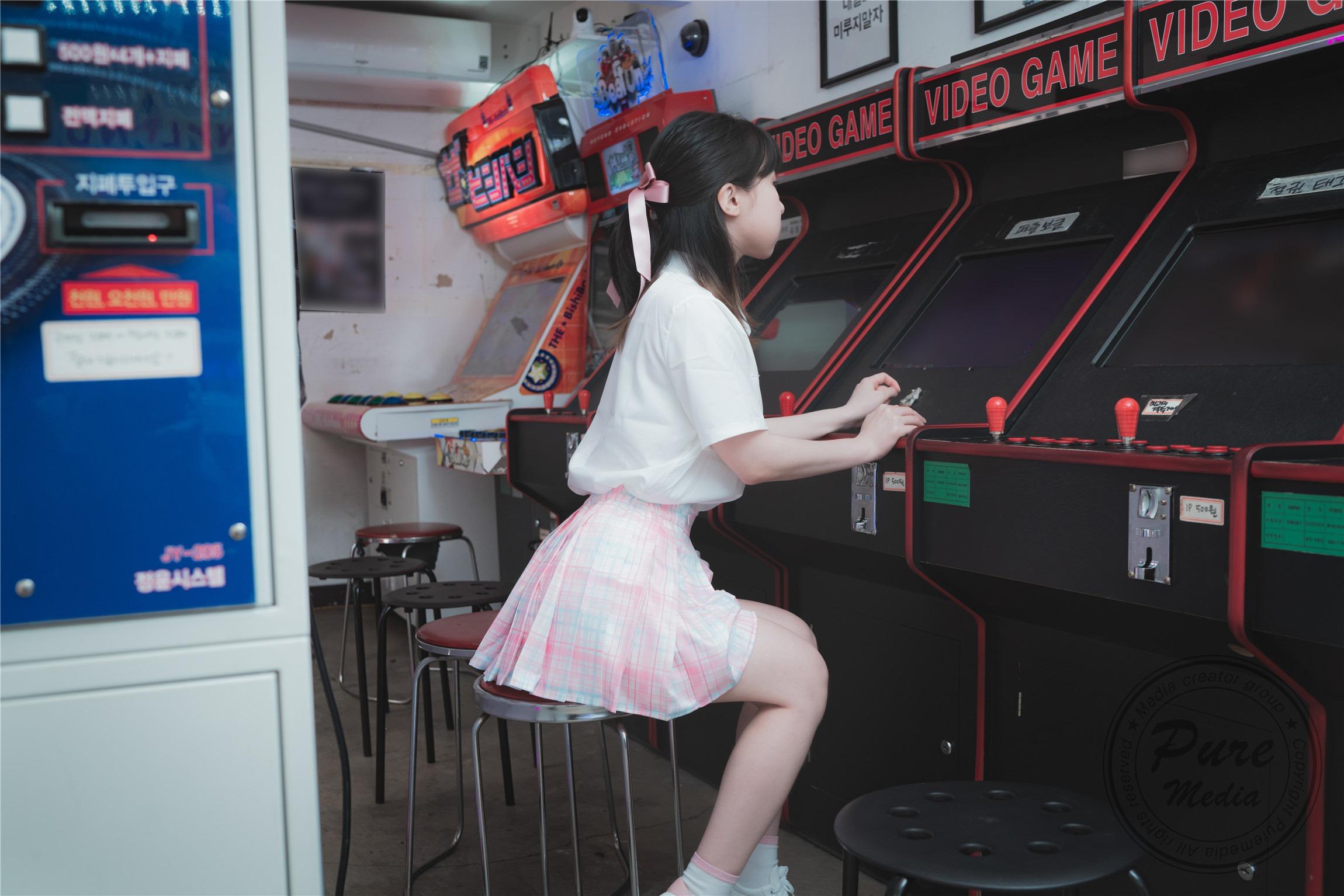 Pure Media] Vol.187 ウヒェ (이유혜) – Lovely Kitchy 102P