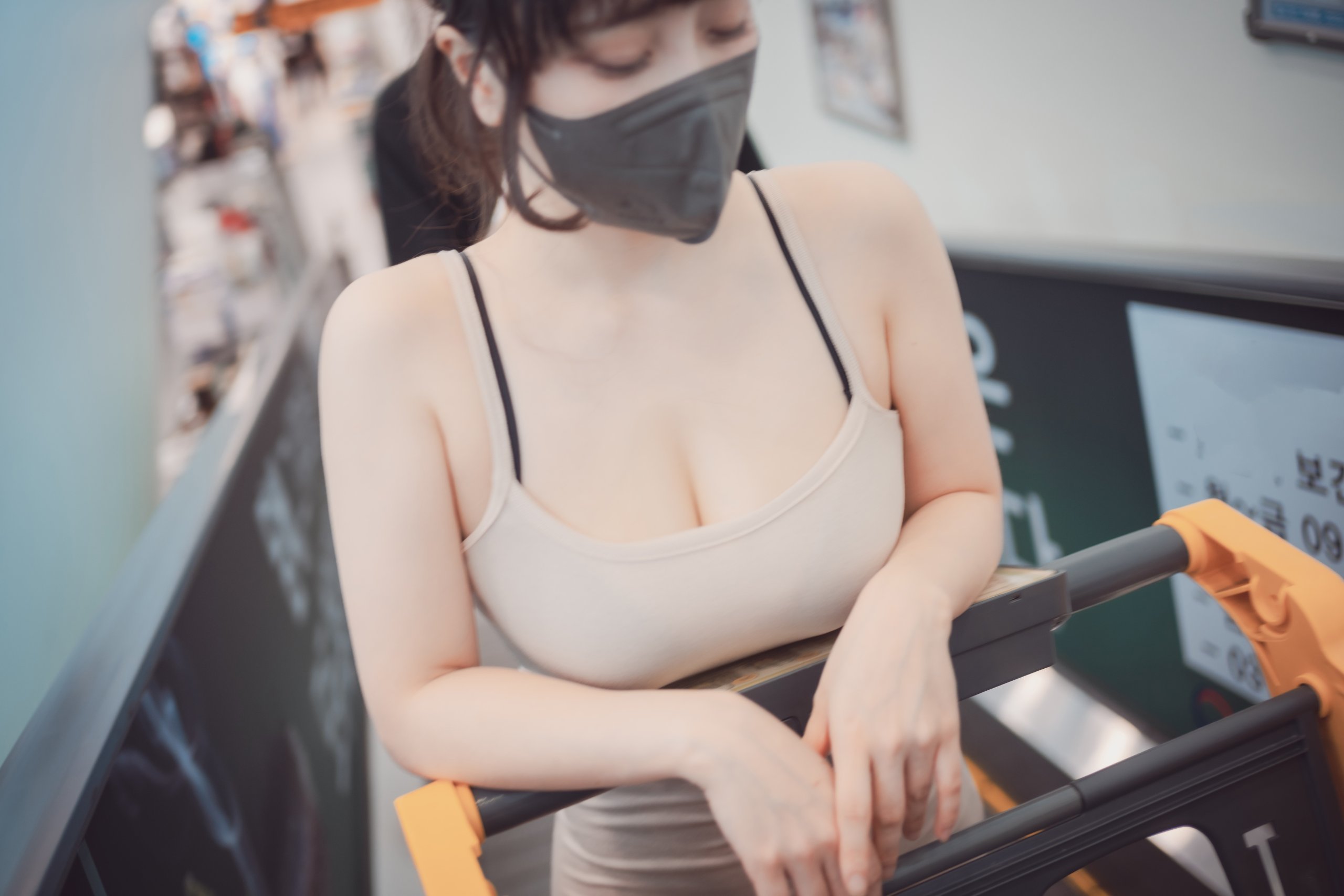 DJAWA Photo - ZziZzi - New Town Bride