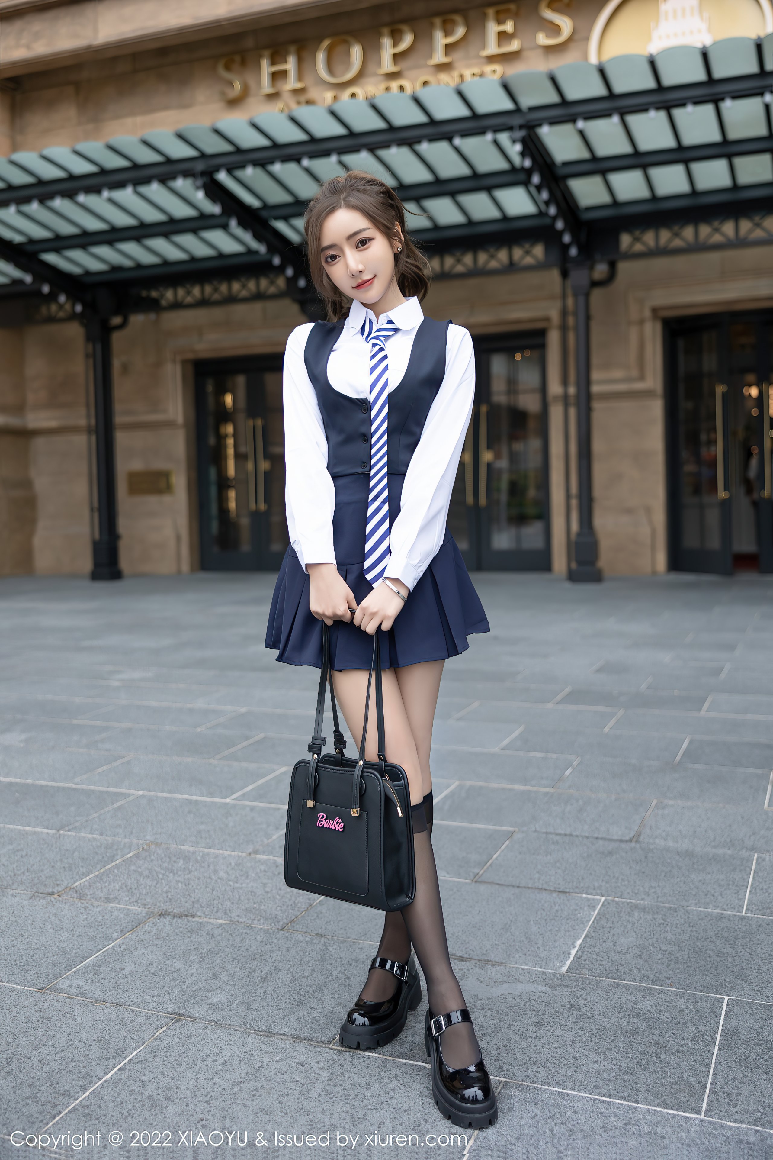 VOL.783 王馨瑤Yanni黑絲性感Cosplay寫真