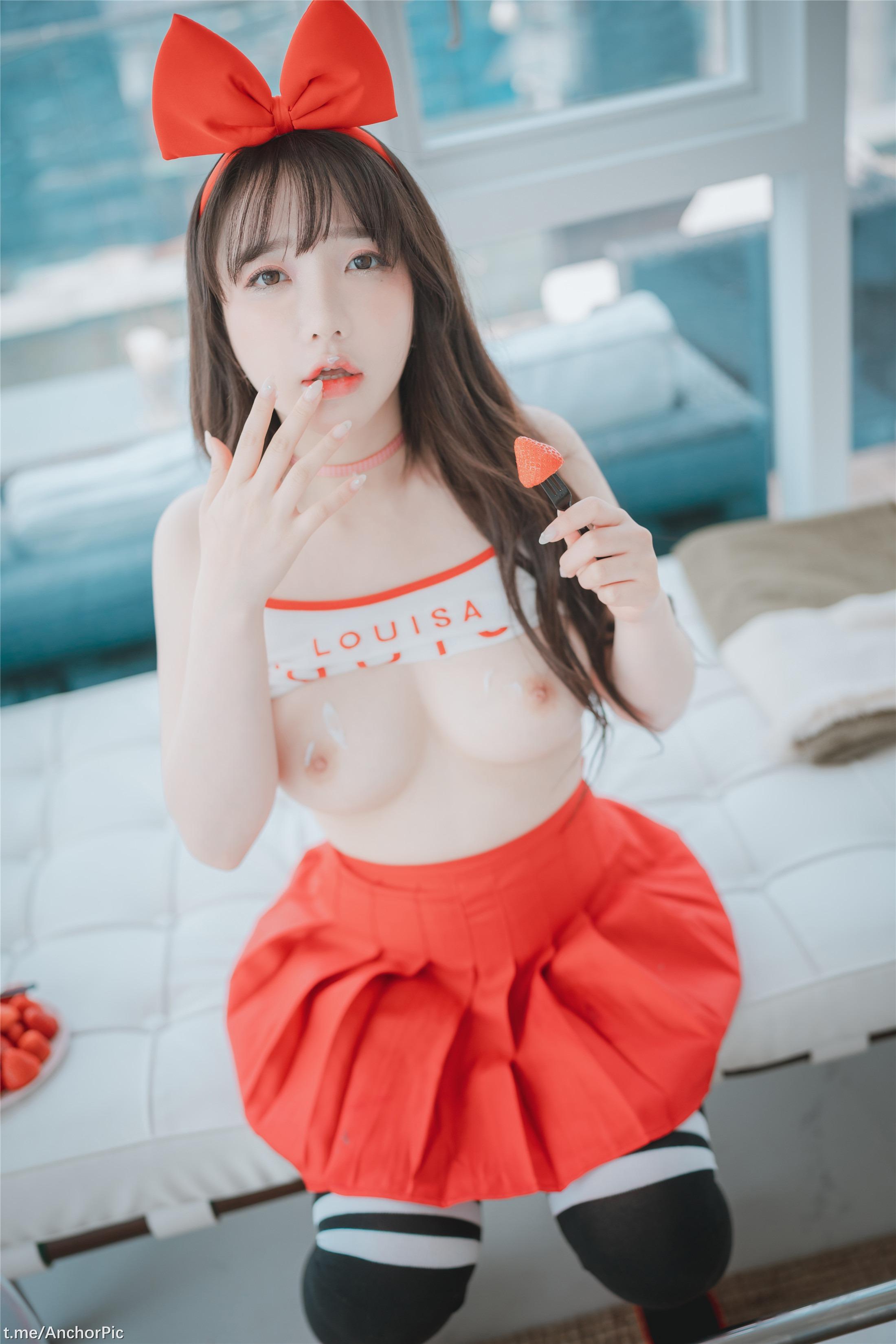 ดีจาวา โฟโต - ซอน เยอึน (손예은) - สตรอเบอรี่ เกิร์ล 151P