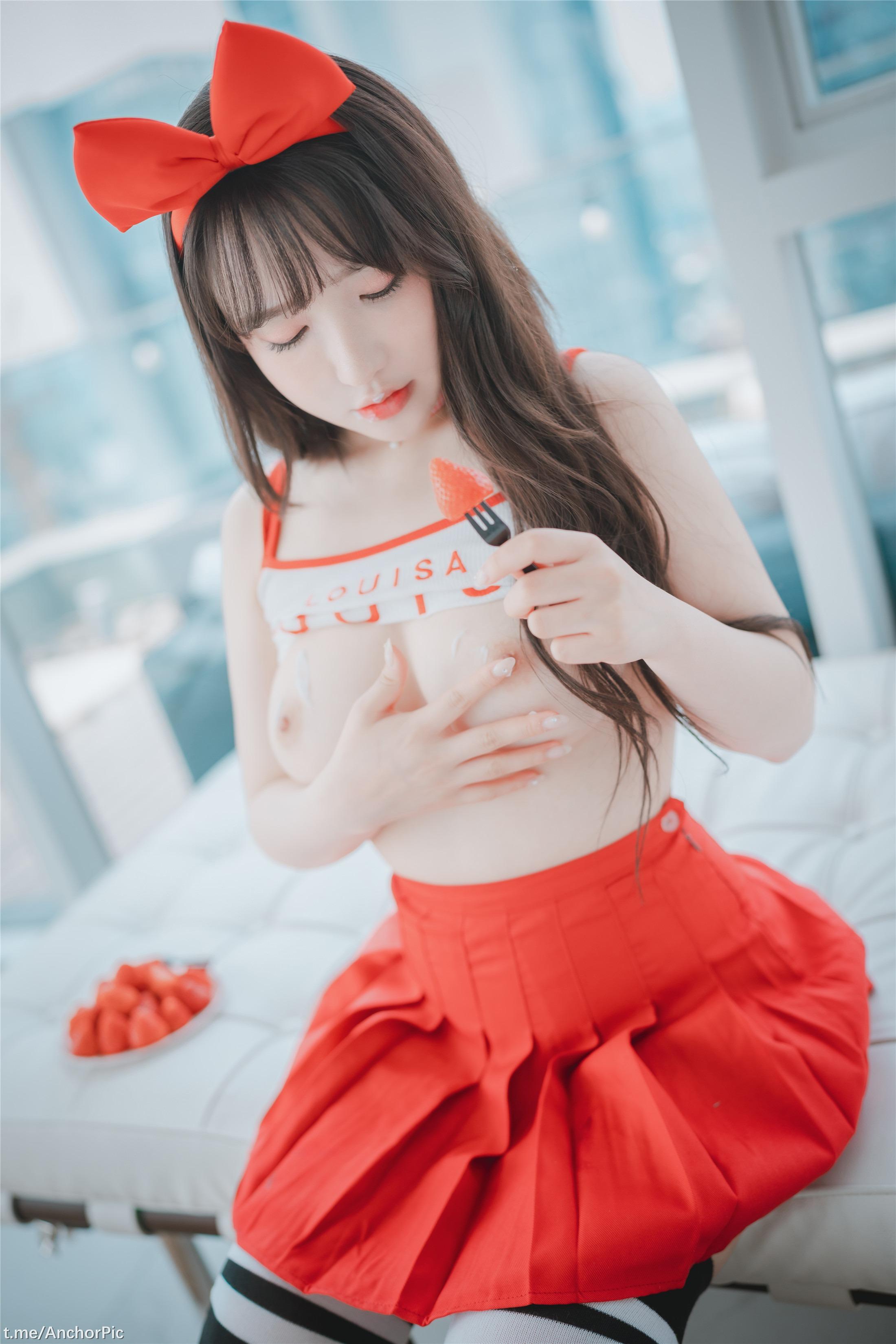 ดีจาวา โฟโต - ซอน เยอึน (손예은) - สตรอเบอรี่ เกิร์ล 151P