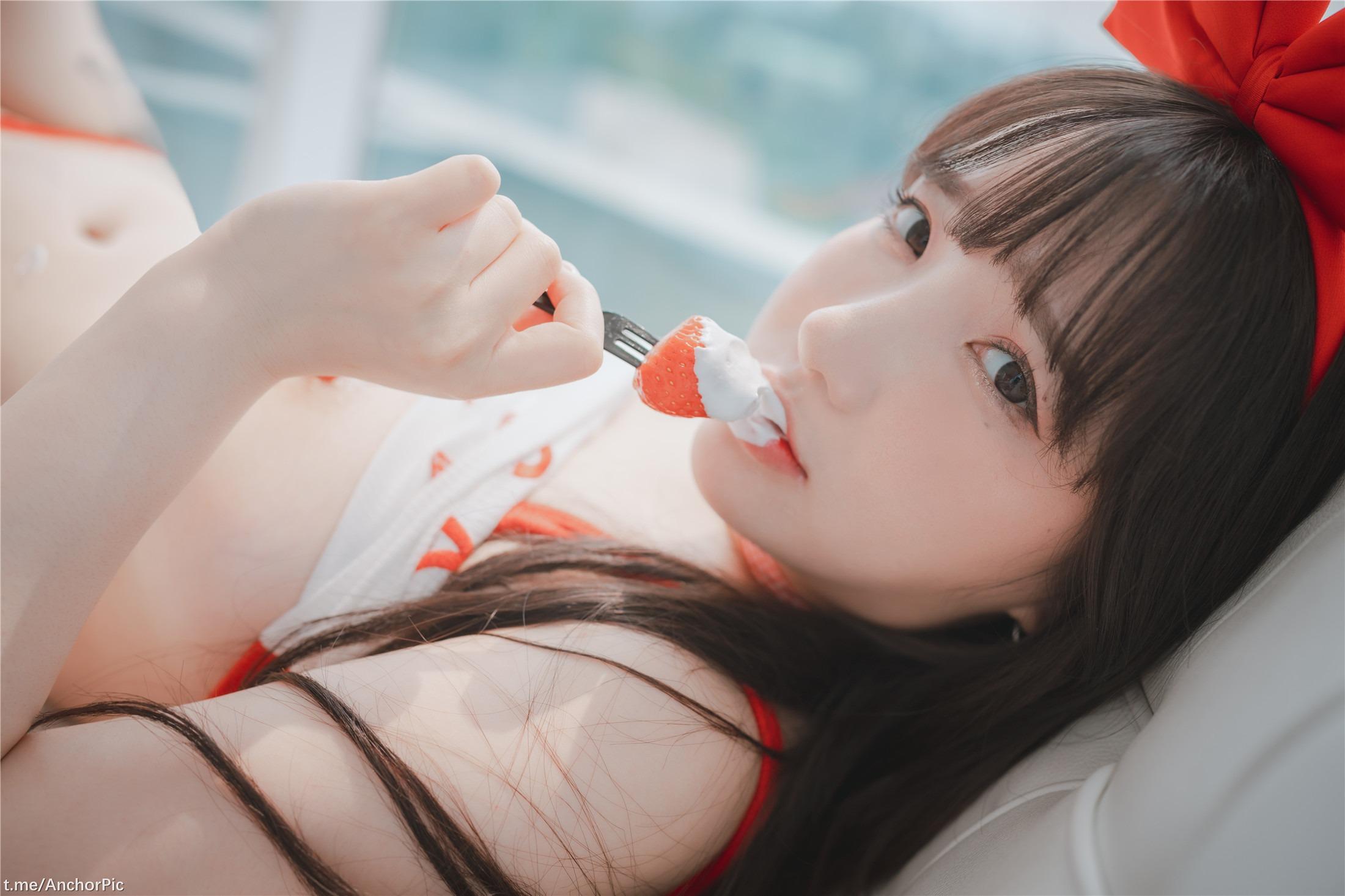 ดีจาวา โฟโต - ซอน เยอึน (손예은) - สตรอเบอรี่ เกิร์ล 151P