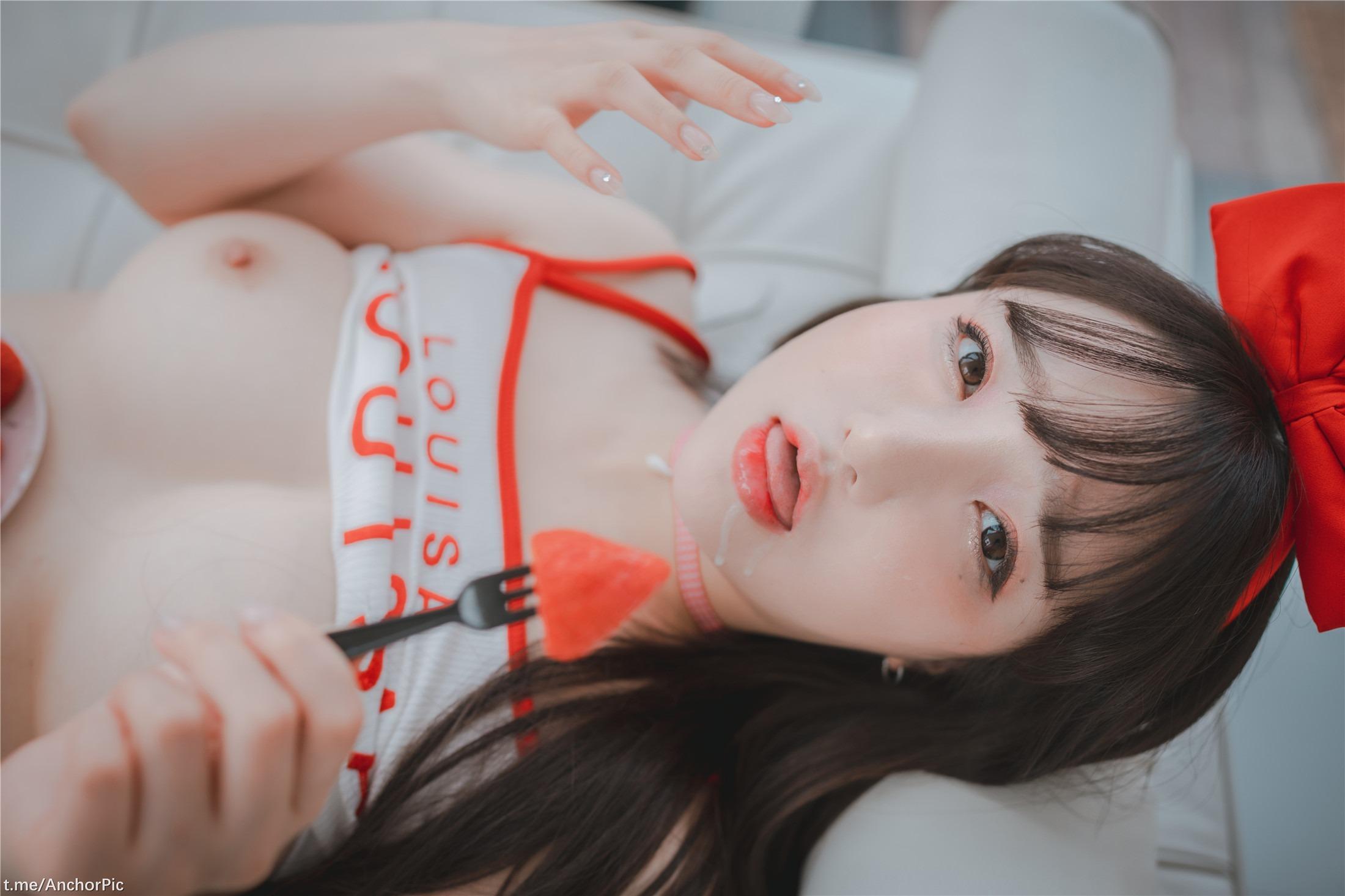 ดีจาวา โฟโต - ซอน เยอึน (손예은) - สตรอเบอรี่ เกิร์ล 151P