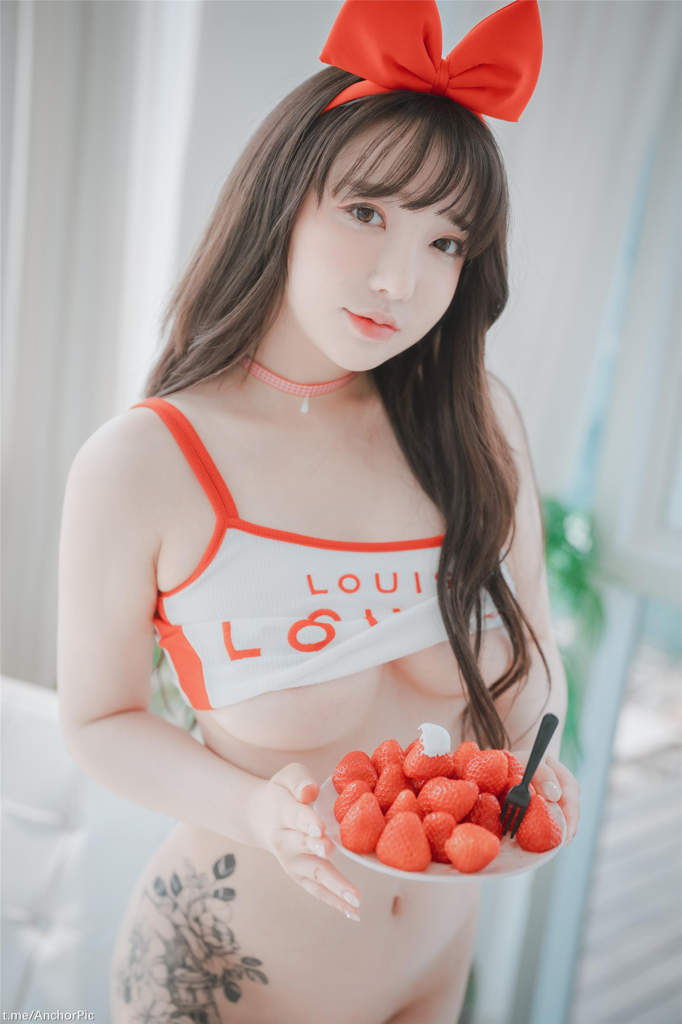 ดีจาวา โฟโต - ซอน เยอึน (손예은) - สตรอเบอรี่ เกิร์ล 151P