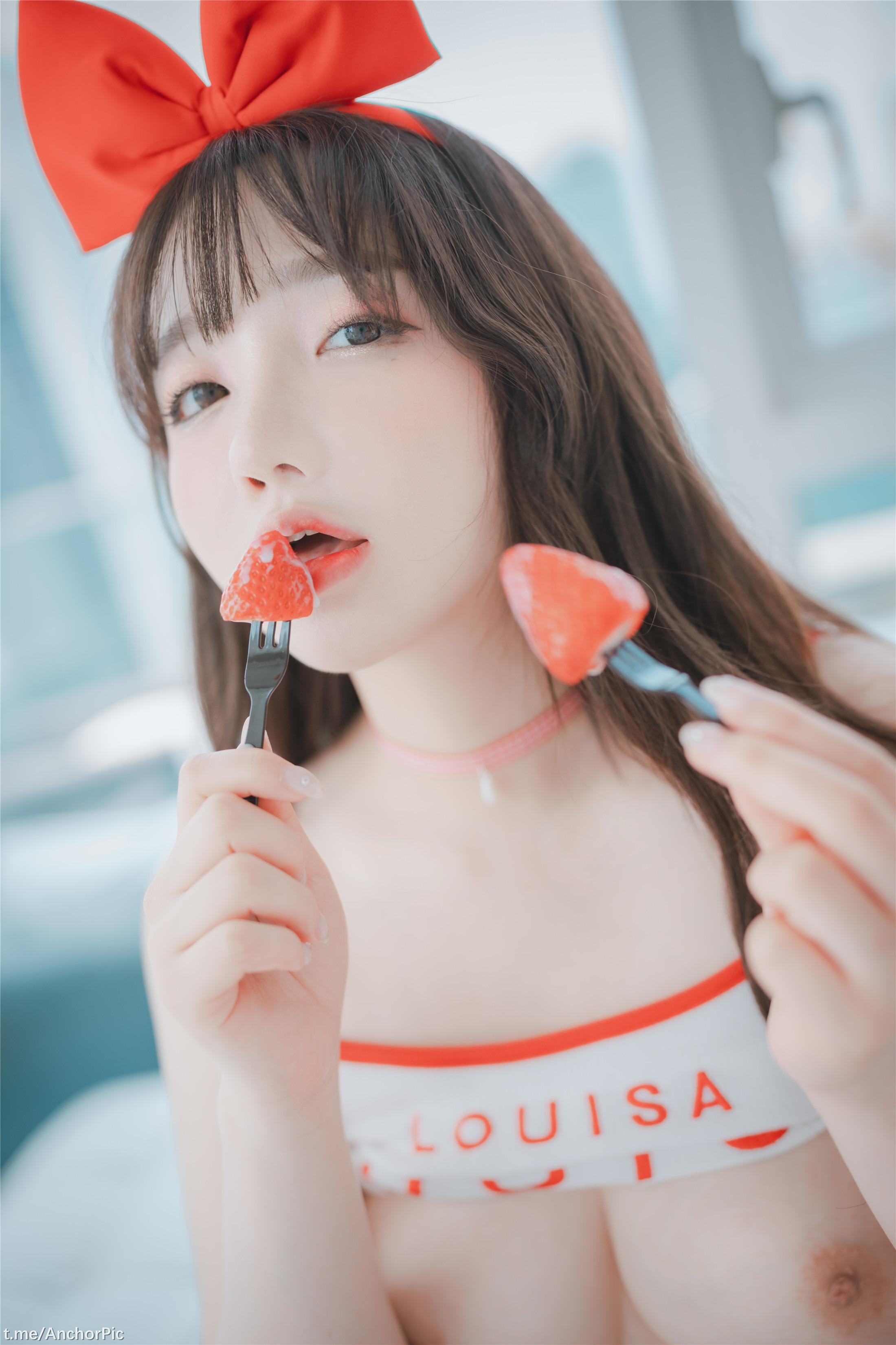 ดีจาวา โฟโต - ซอน เยอึน (손예은) - สตรอเบอรี่ เกิร์ล 151P