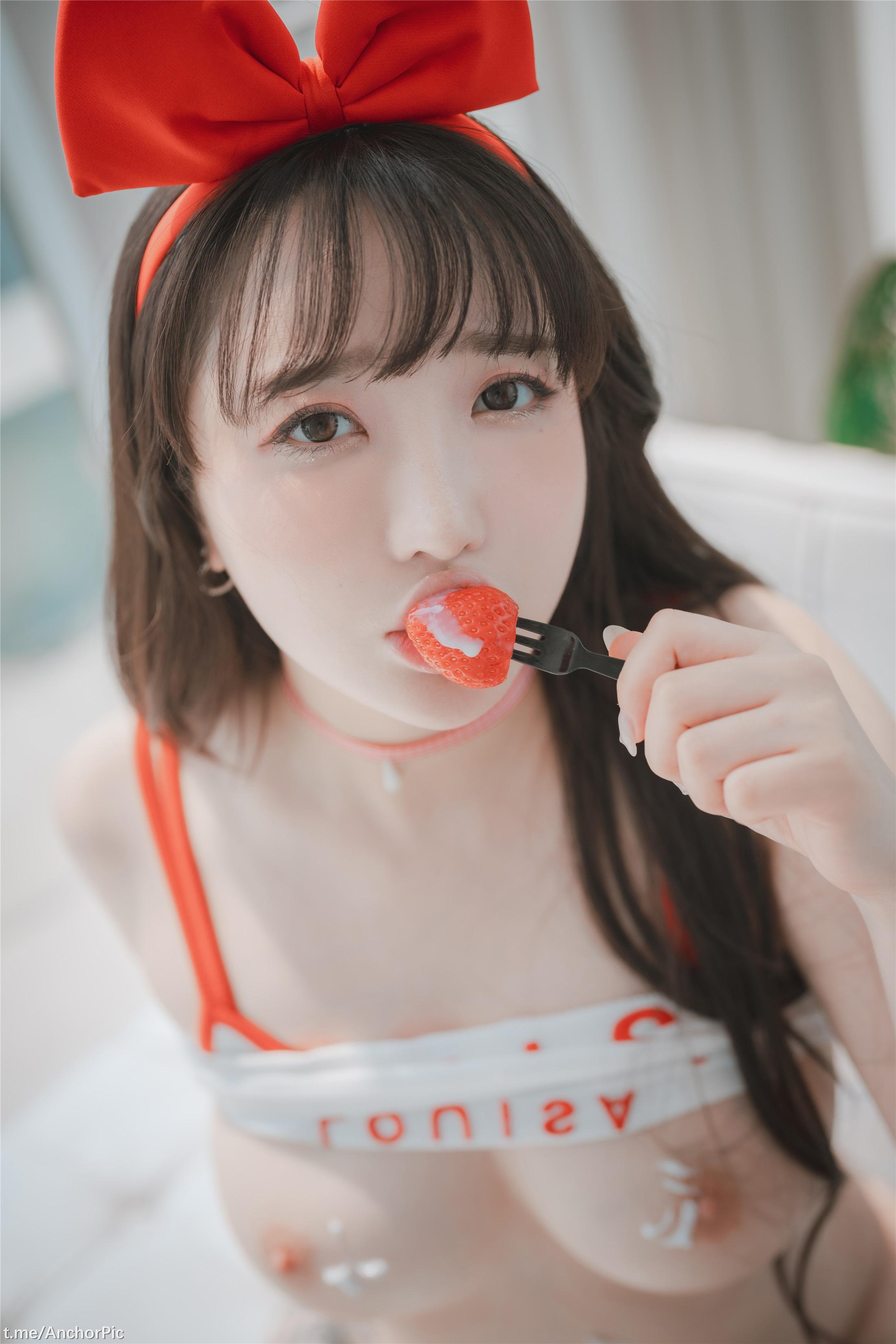 ดีจาวา โฟโต - ซอน เยอึน (손예은) - สตรอเบอรี่ เกิร์ล 151P
