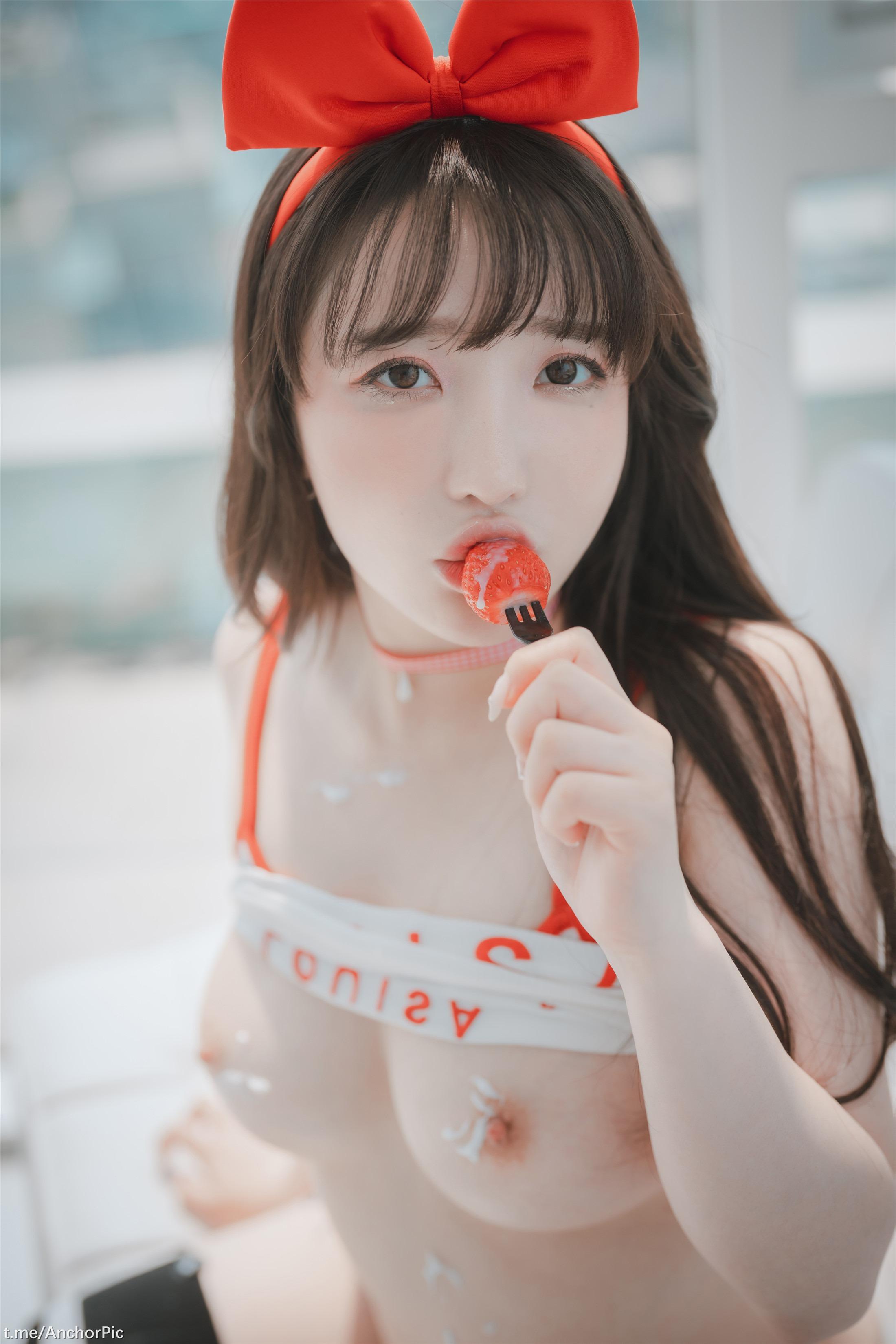 ดีจาวา โฟโต - ซอน เยอึน (손예은) - สตรอเบอรี่ เกิร์ล 151P