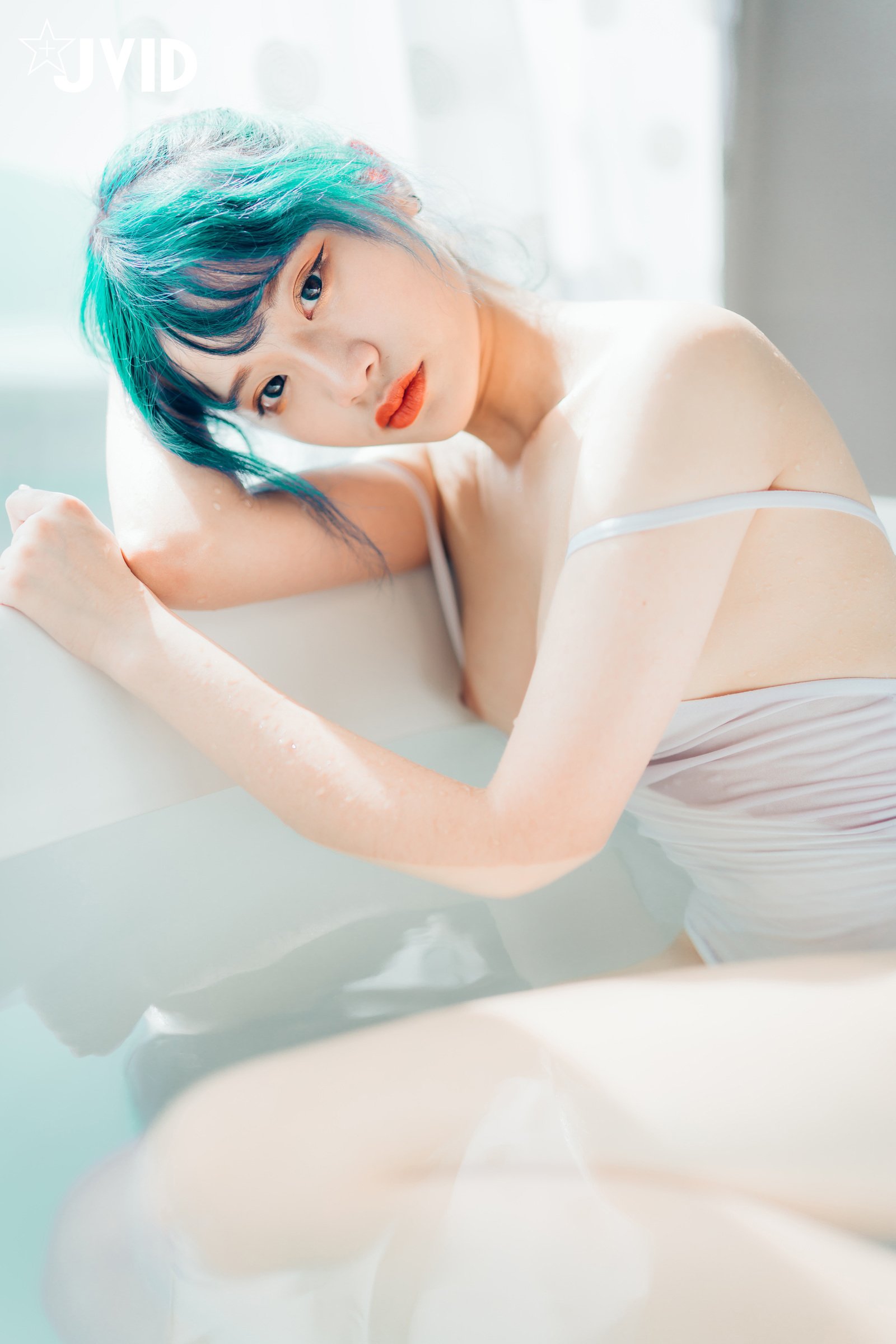 Korean Fang 韓芳語 – 超完璧な若い体 (P)