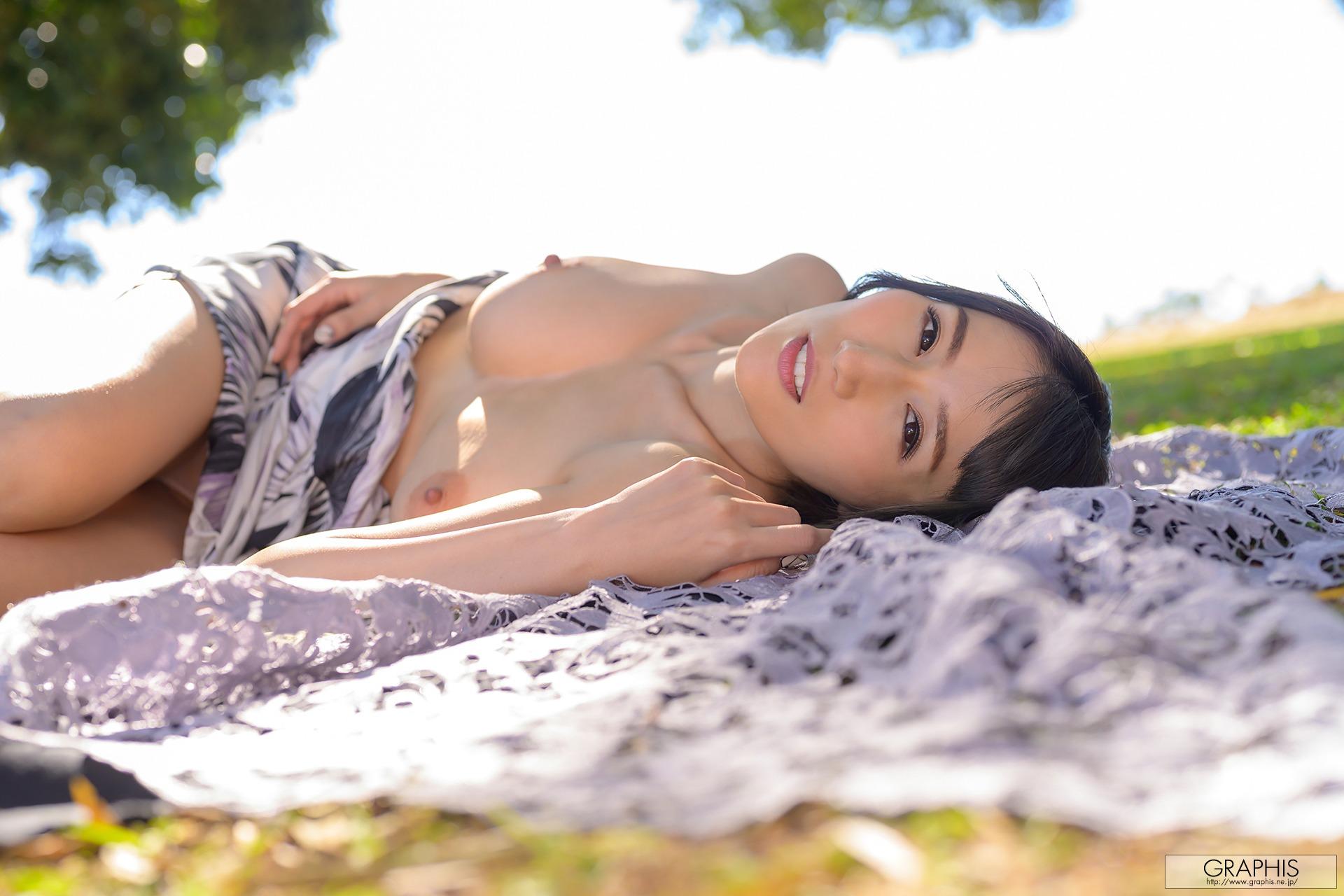 Graphis] Julia "Người Đẹp Lạnh Lùng" 201P