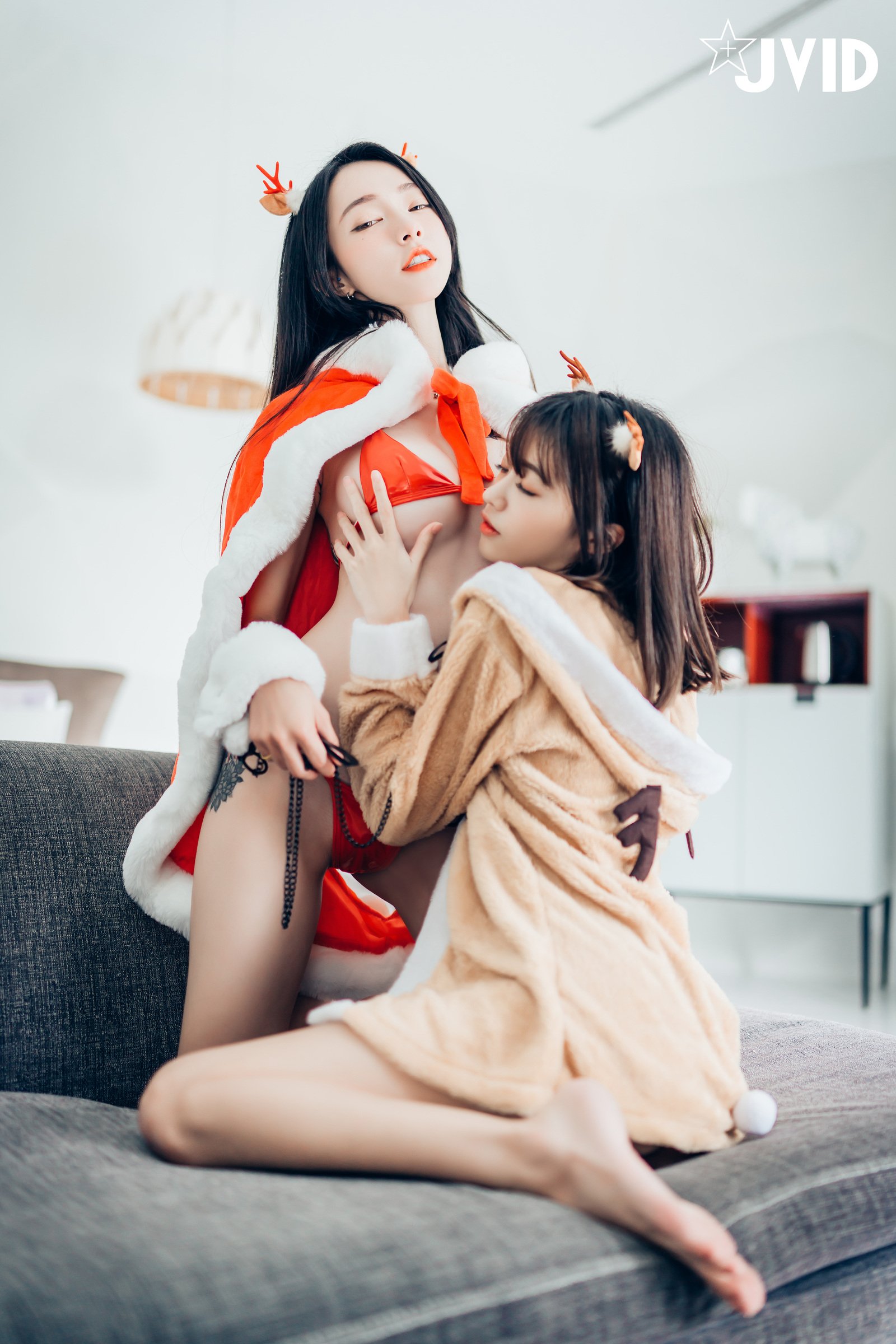 Piao Piao+妍妍 -[JVID] The big breasted Christmas goddess Piao Piao and her elk pet Yanyan (P)