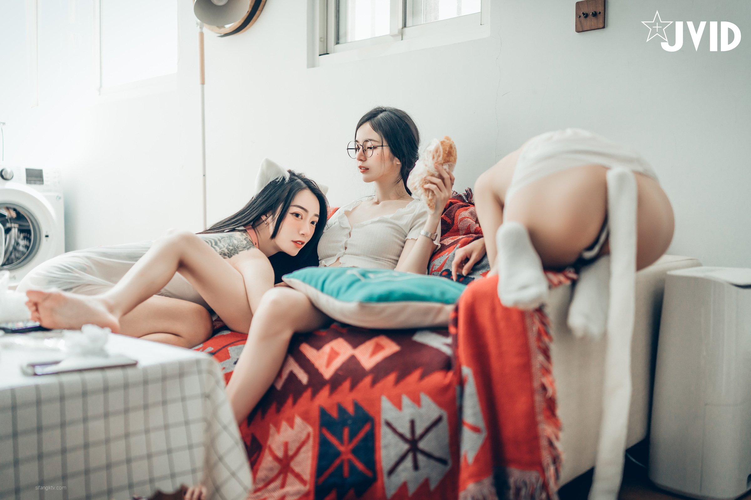 Piao Piao + Yến Yến - [Jvid] Cô ấy và hai con mèo của cô ấy (P)
