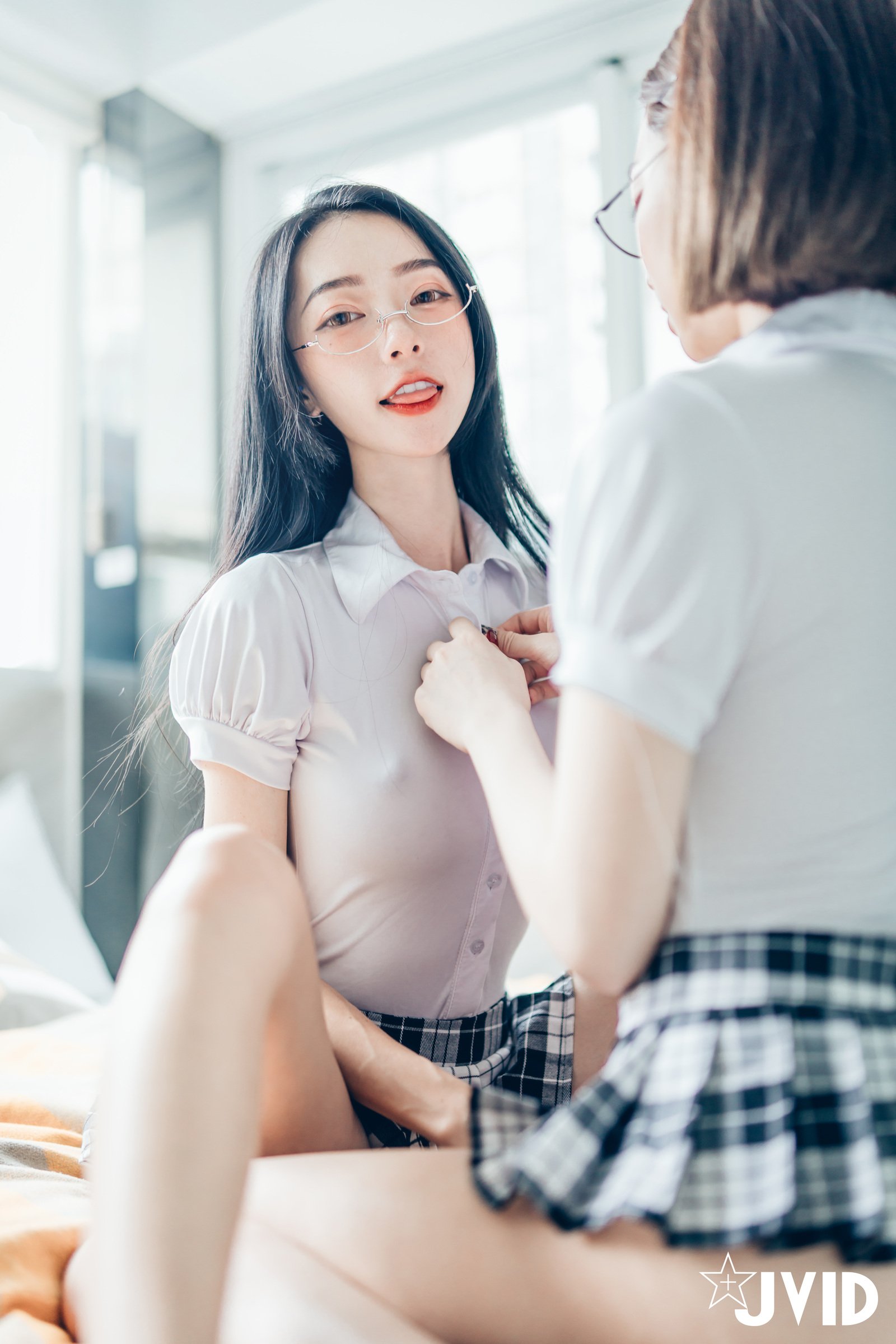 피아오 피아오+추추0526 - 여신 자매들과 함께 발렌타인 데이를 보내다 (P)