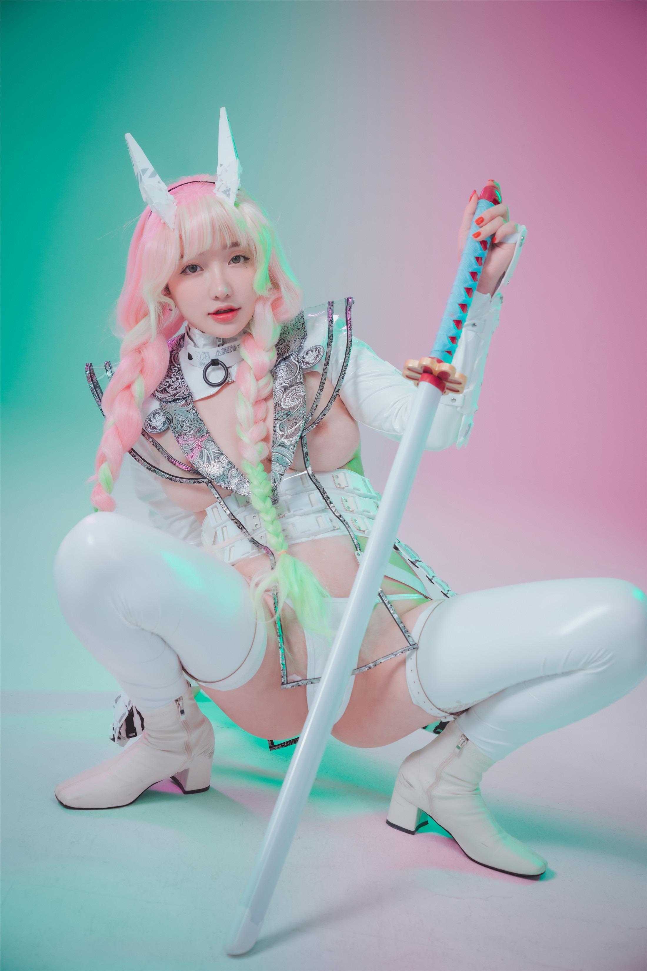 DJAWA Photo - Son Ye-Eun - Cyber Hunter Mitsuri 105P