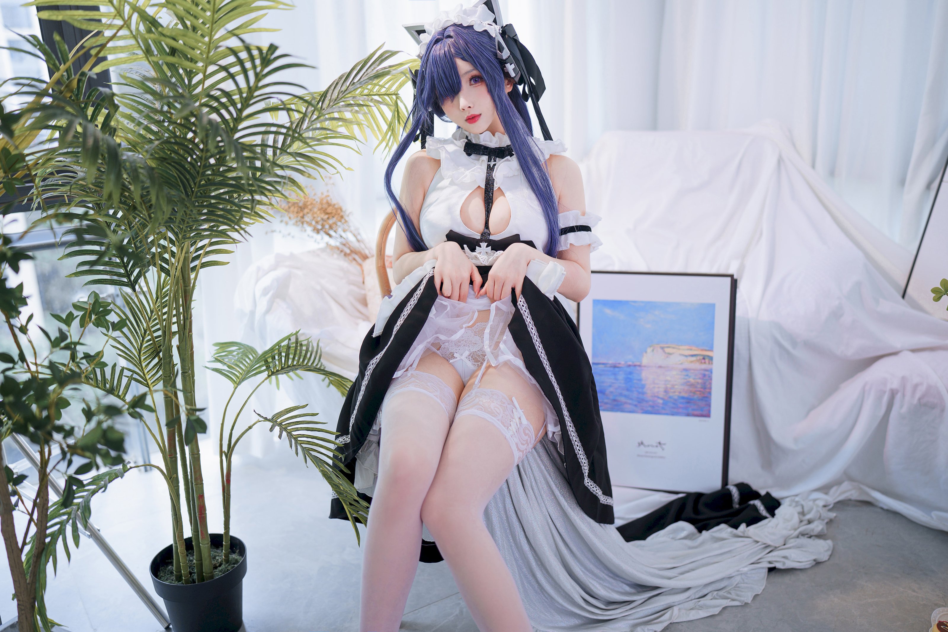 Rioko Liangliangzi - August's Maid