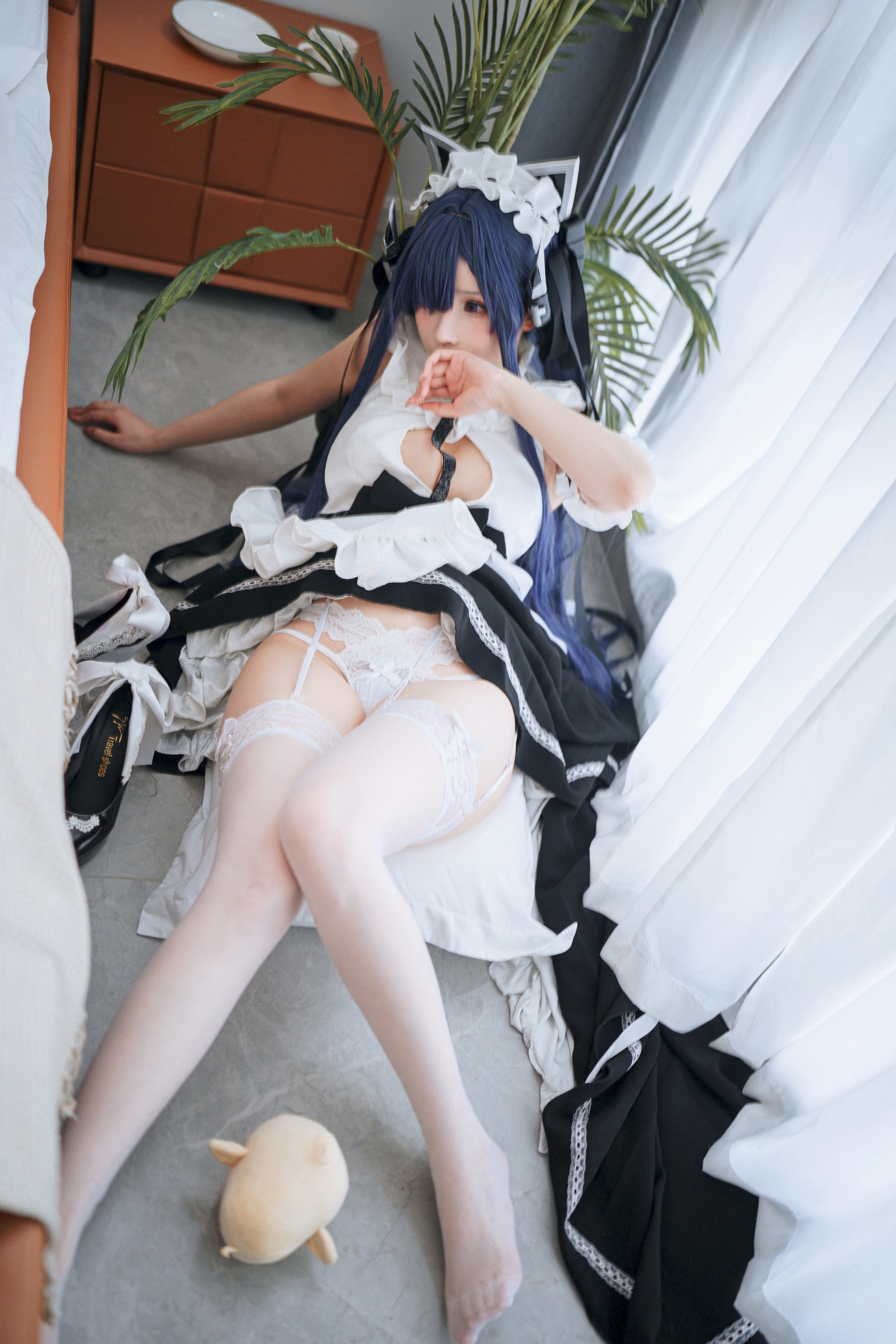 Rioko Liangliangzi - August's Maid
